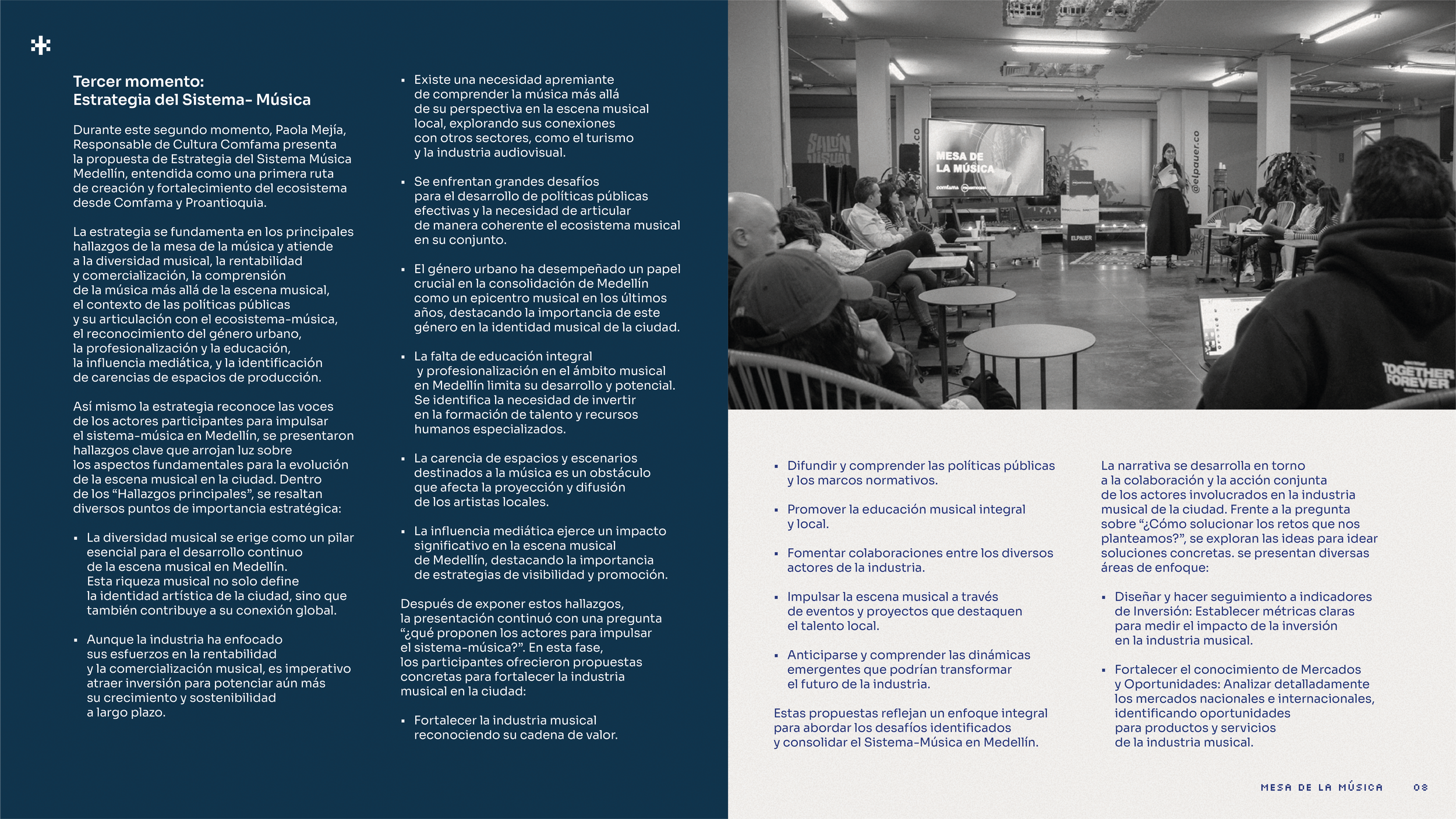 Presentación en un evento sobre estrategia del sistema de música en Medellín, con audiencia sentada, proyector y pantalla con texto, en un ambiente cerrado.