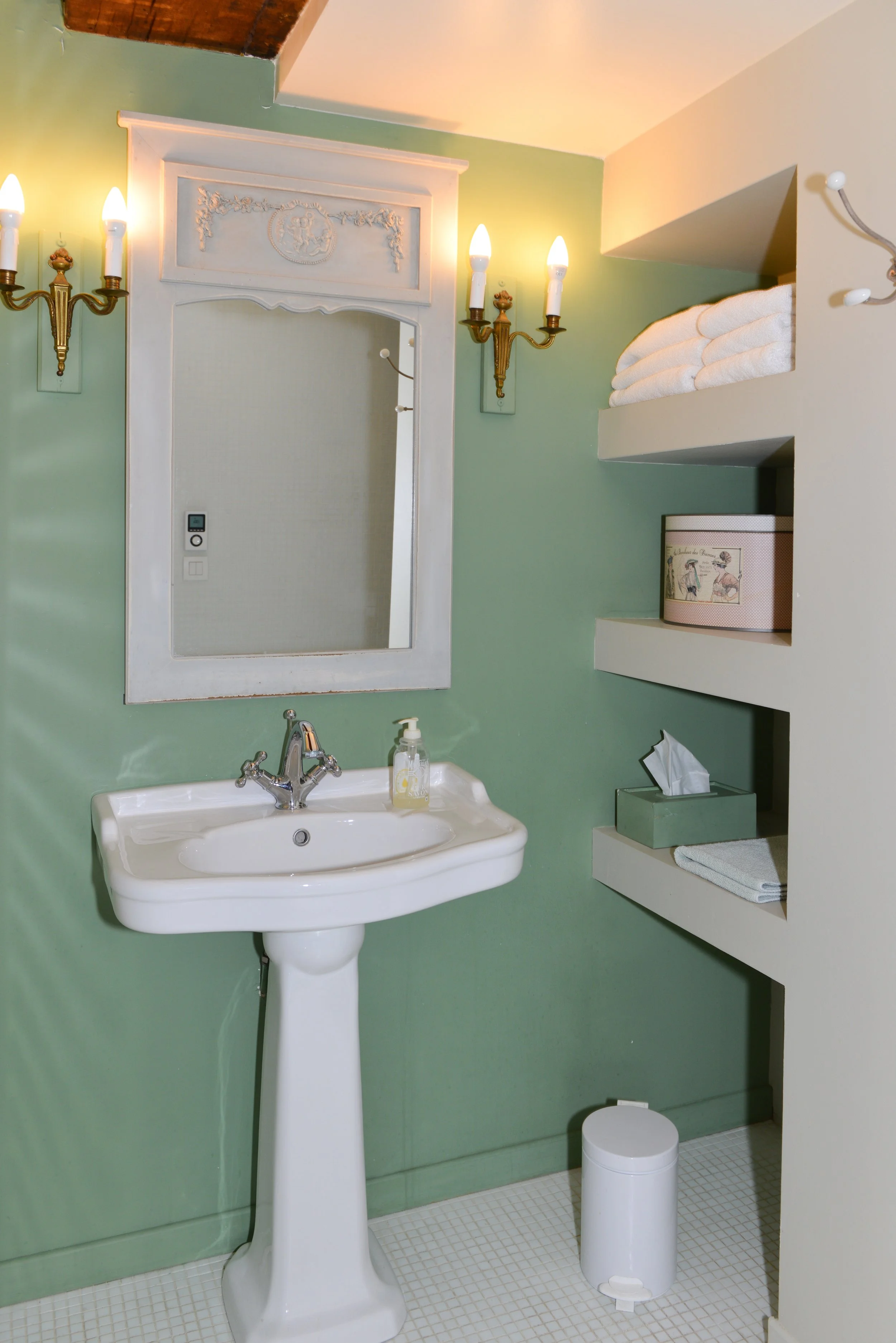 Salle de douche de la chambre dame verte