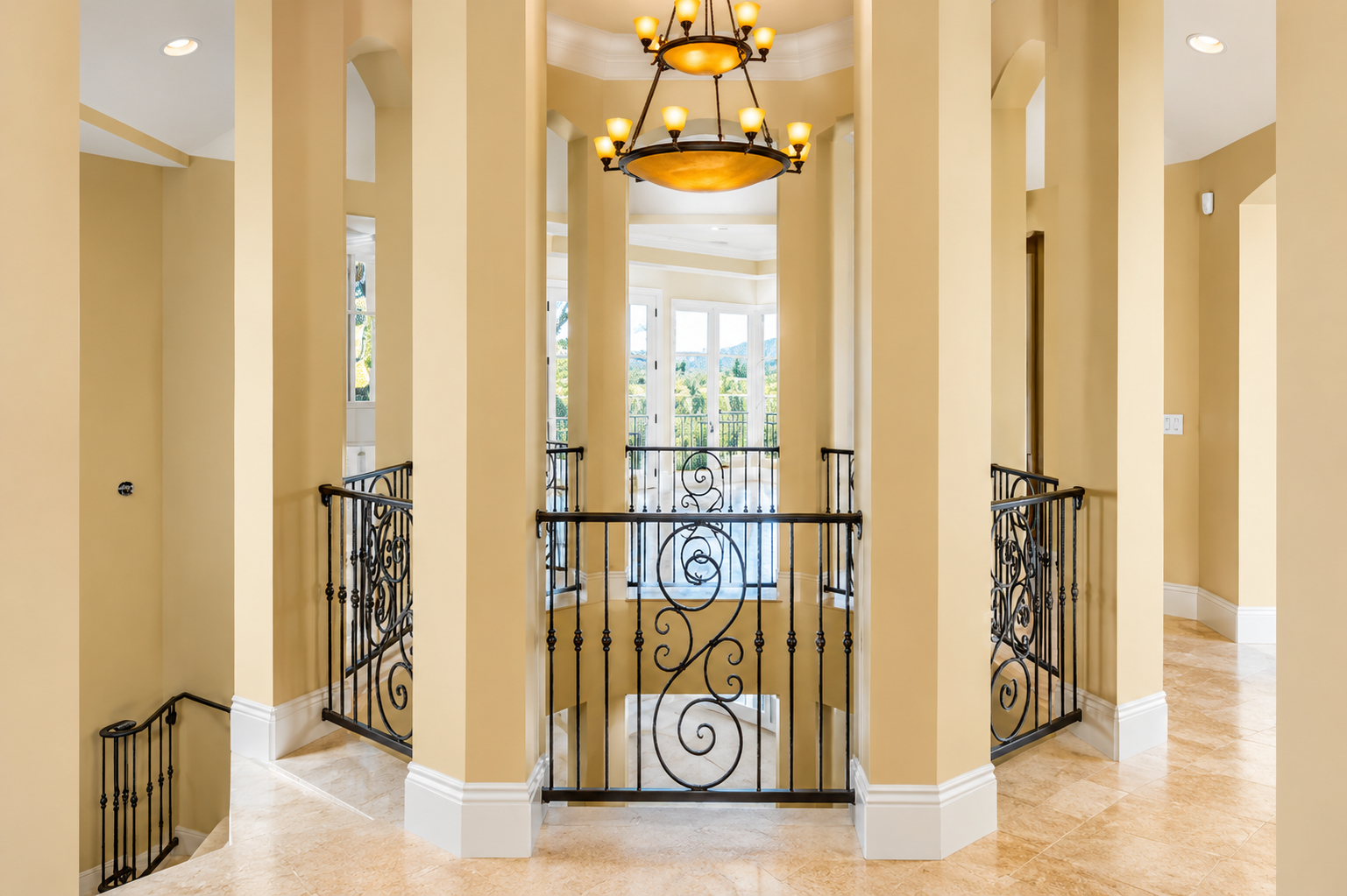 walnut-creek- luxury-house-villa-entry-stair-hall.png