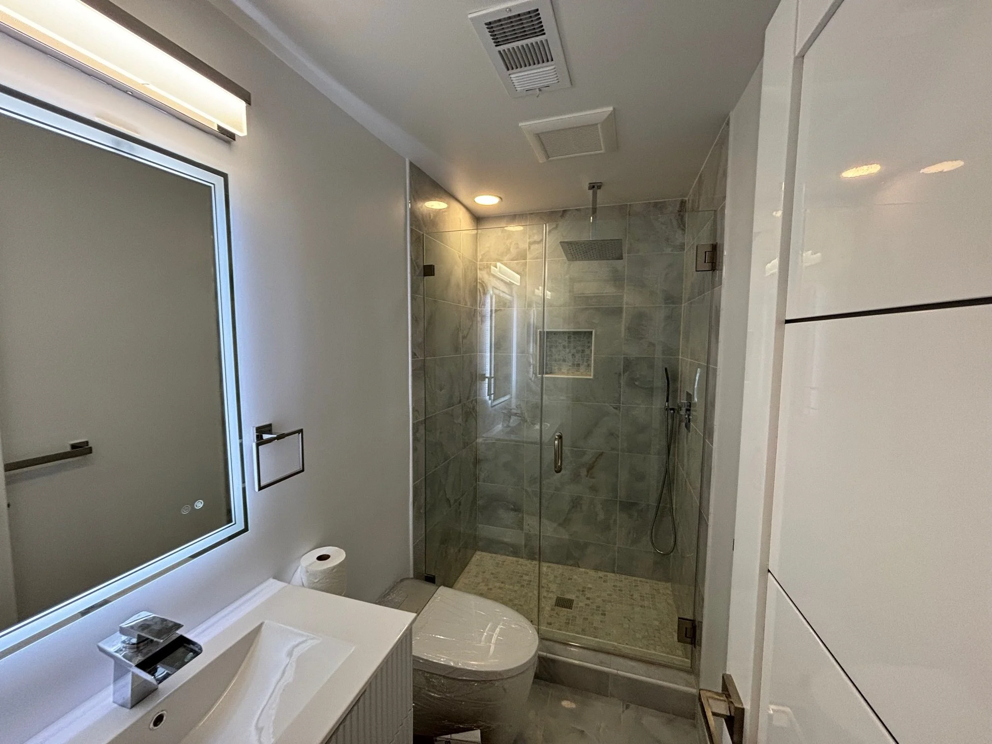 ADCON, Inc. _ General Contractor_BATHROOM.jpg
