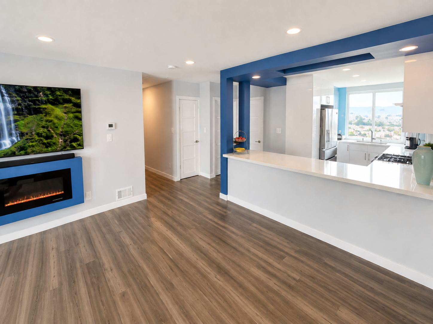 san-francisco-modern-living-room-oceanview.png