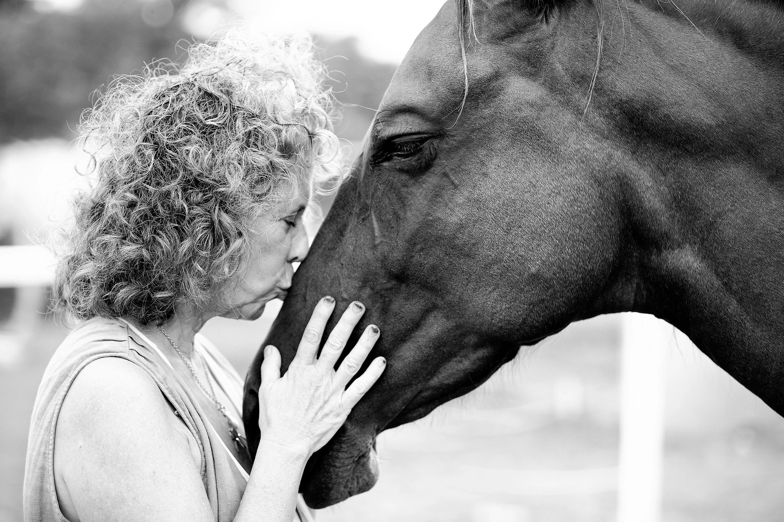Marsha & Horse-b&w-11x16_7865.jpg