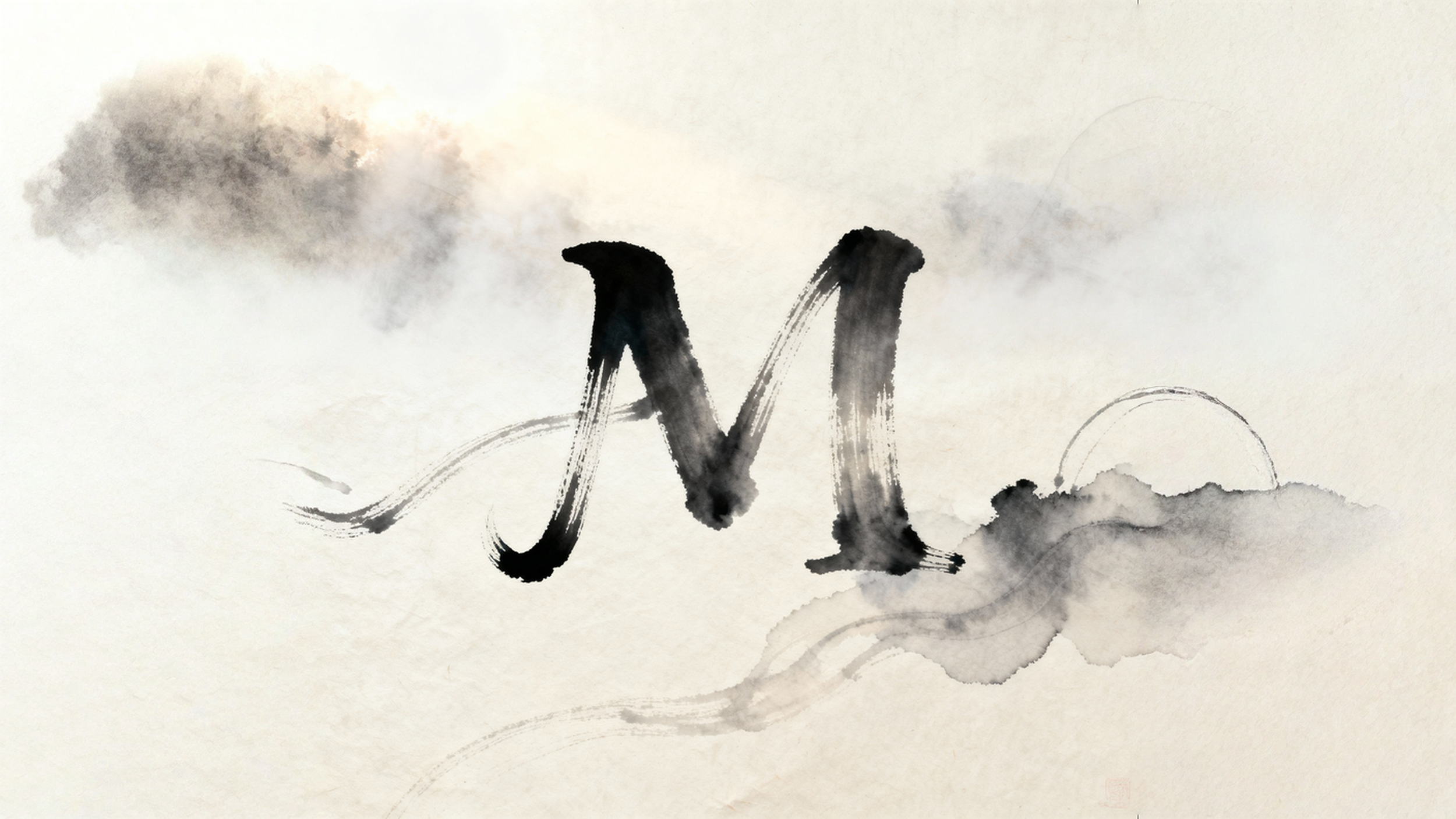 Letra M en estilo de caligrafía con fondo de acuarela en tonos grises y negros.
