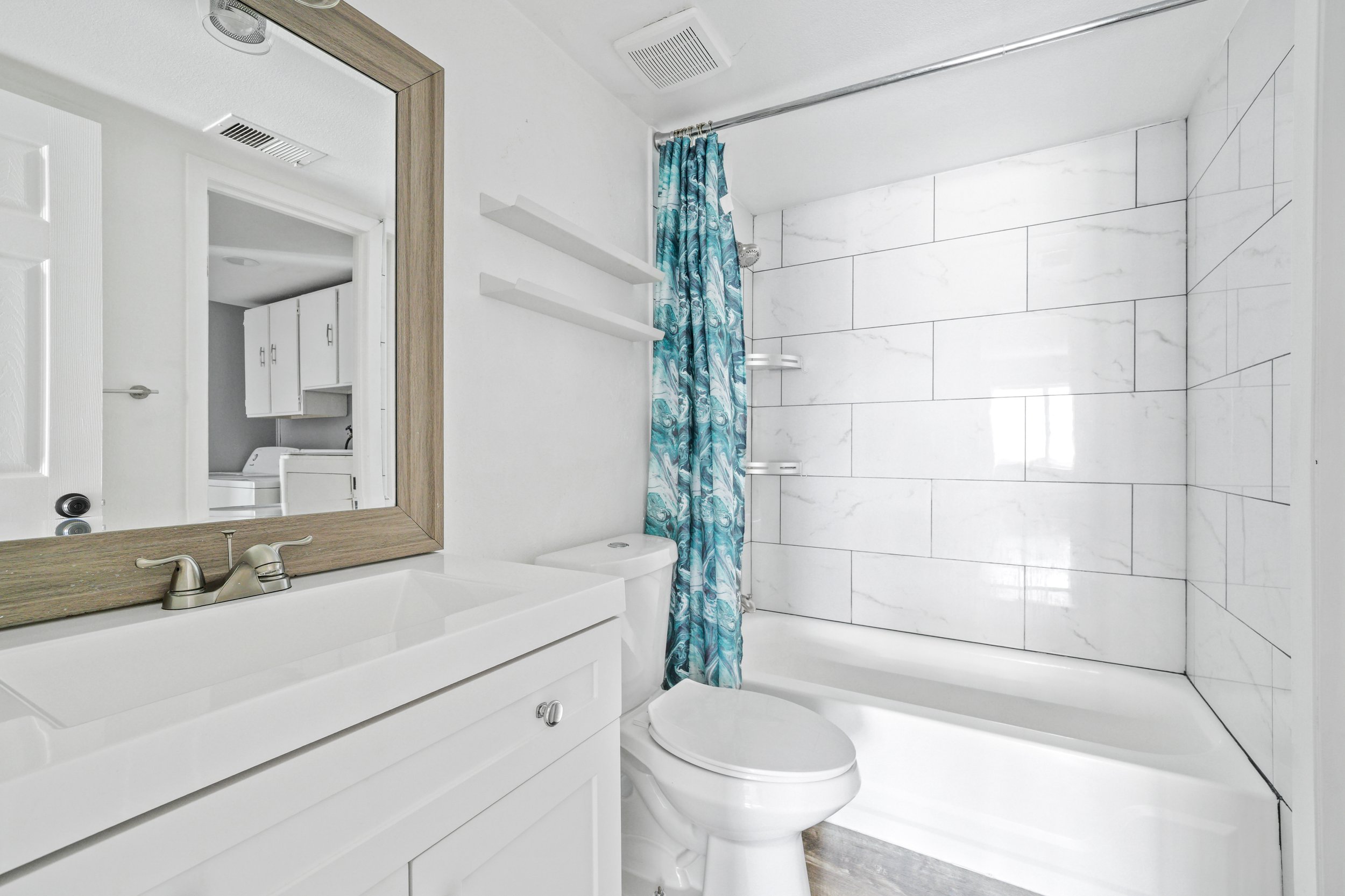 12502 E Cornell Ave(MLS)-10.jpg