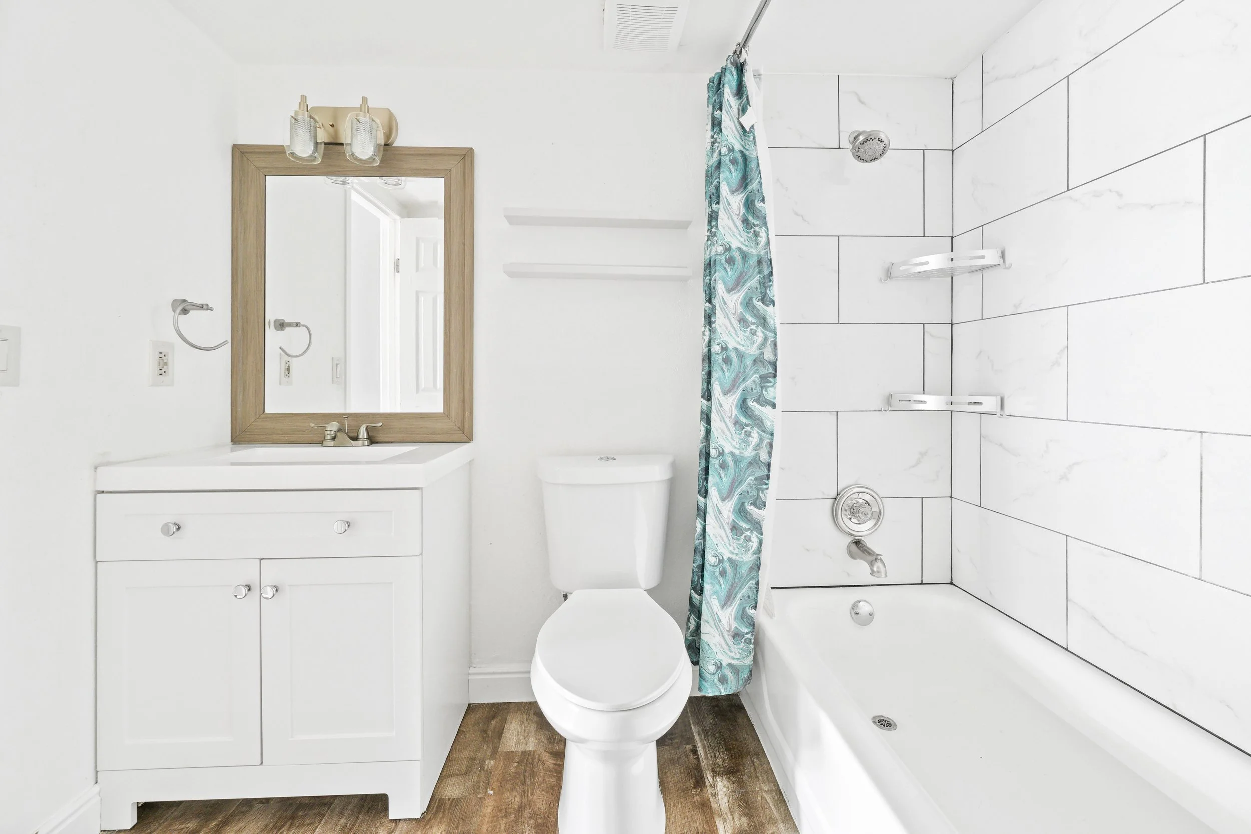 12502 E Cornell Ave(MLS)-11.jpg