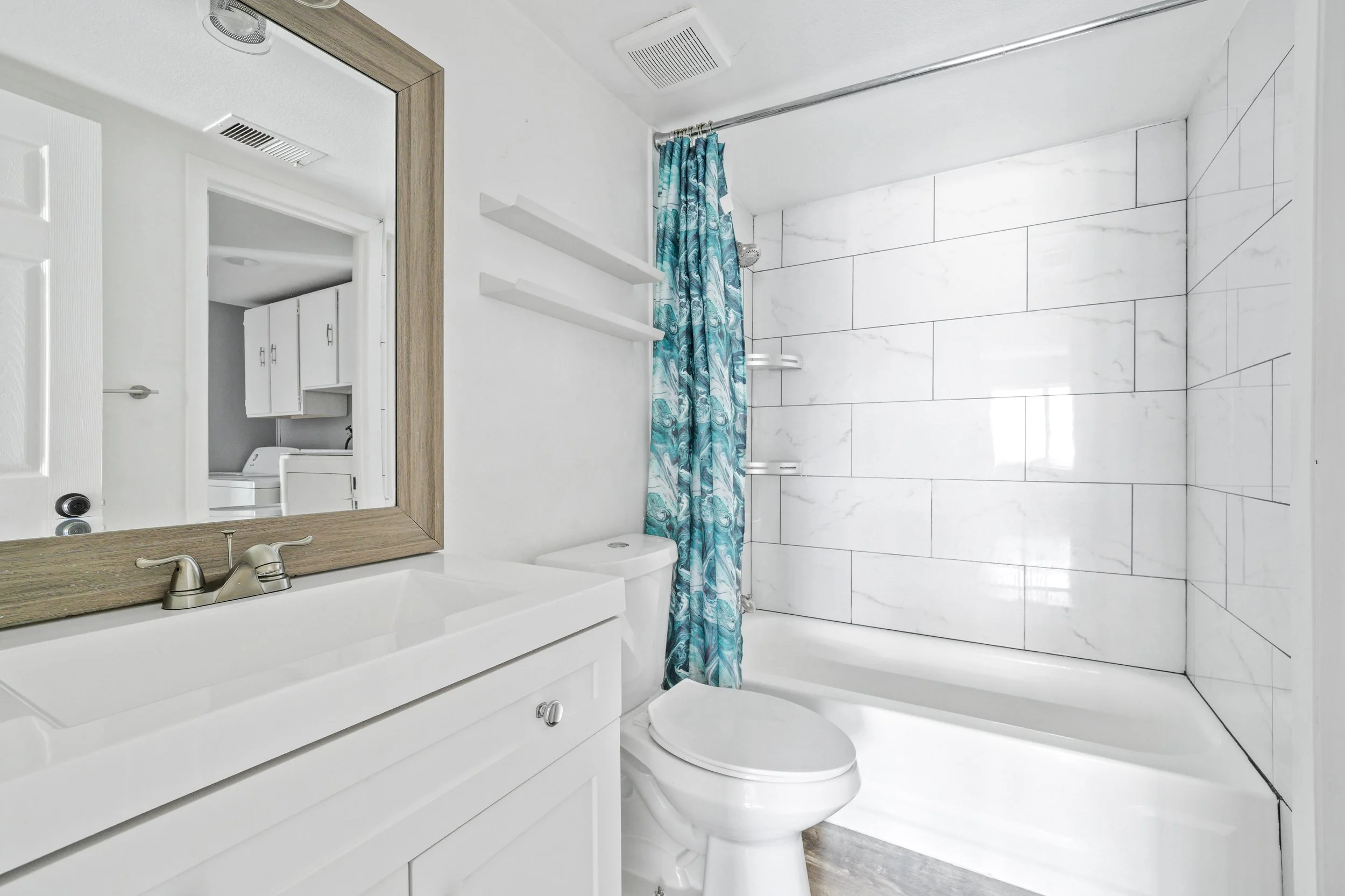 12502 E Cornell Ave(MLS)-10.jpg