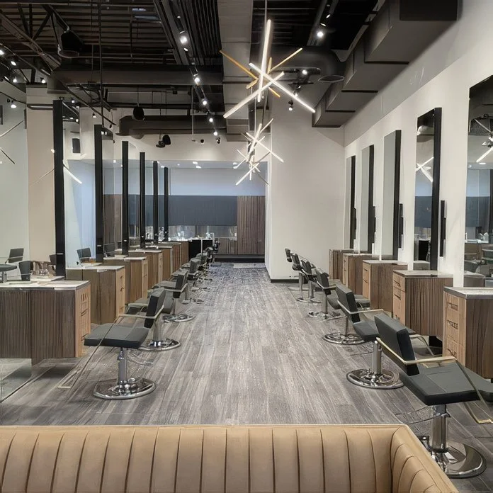 Lunatic Fringe Salon — Salon Services ($247 value)
A luxury hair salon in Boise's BoDo district, known for expert blonding and color that actually holds up. A gift certificate here buys an hour that belongs to no one's schedule but yours.
https://lun