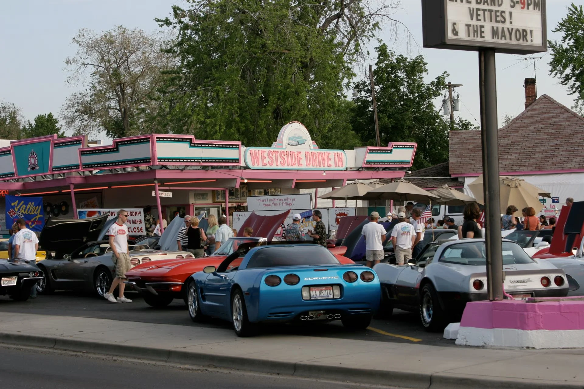 Westside Drive In — Hats, Shirts & Gift Cards ($150 value)
A Boise institution since 1957, known for finger steaks, the Daddy-O burger, and an Idaho Ice Cream Potato that fools everyone the first time. Hats, shirts, and gift cards from a diner that's