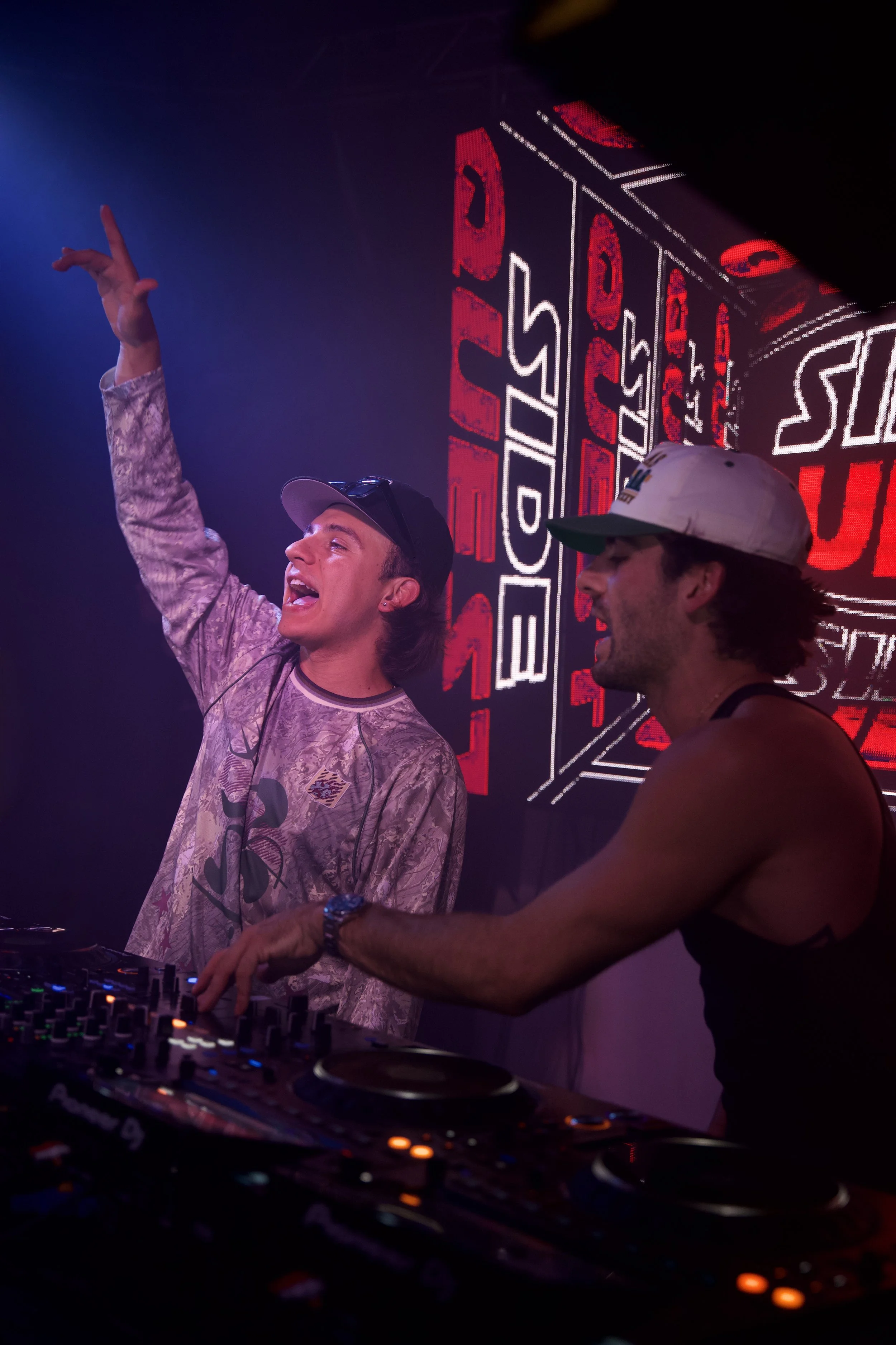 Side Quest Show - Liquid Bar