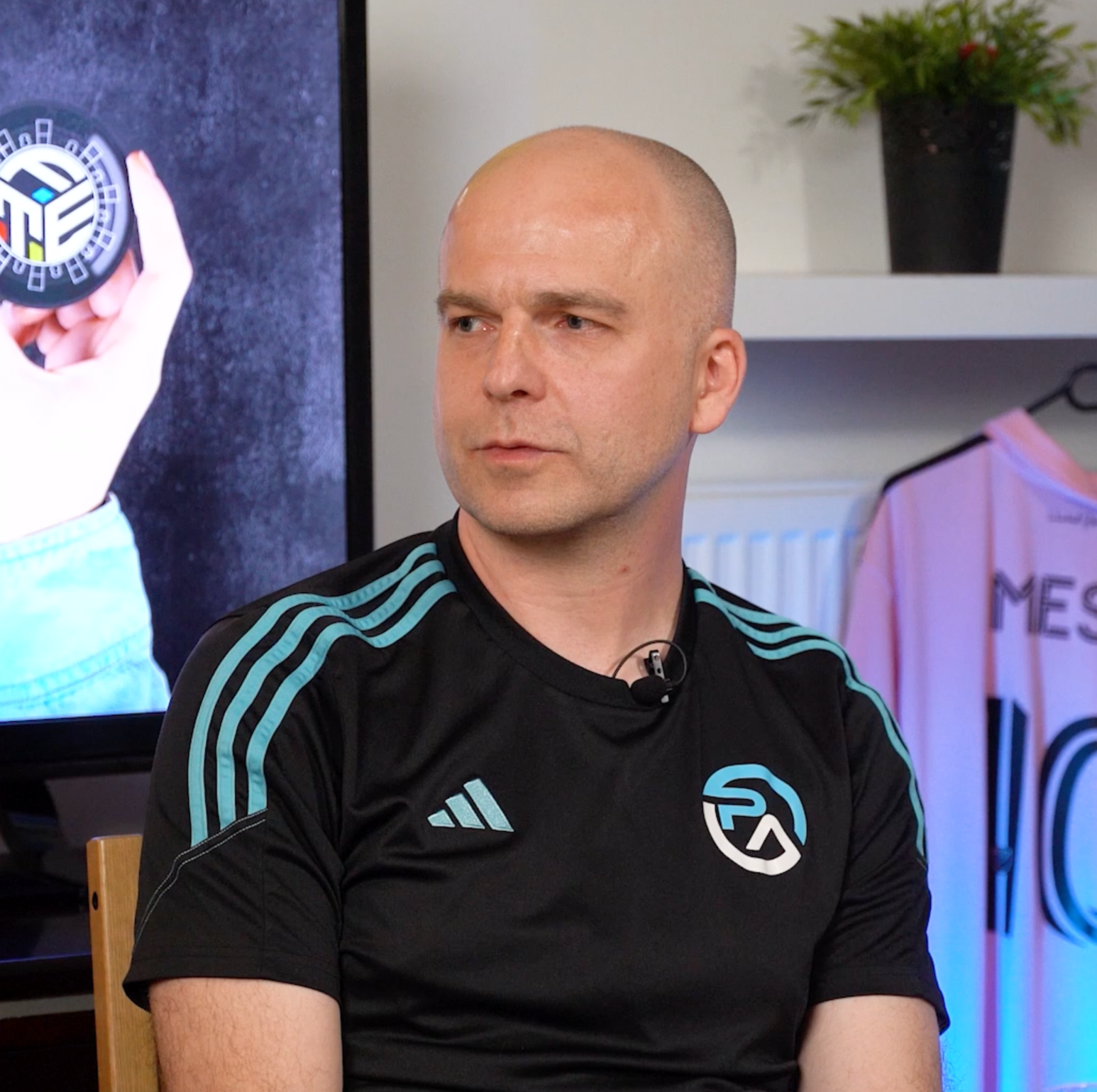 Krystian Lamberski odkrywa tajniki nowoczesnego przygotowania piłkarskiego. Ekspert współpracujący z topowymi klubami (m.in. Śląsk Wrocław) wyjaśnia, jak łączyć szybkość z myśleniem i dlaczego detale decydują o mistrzostwie