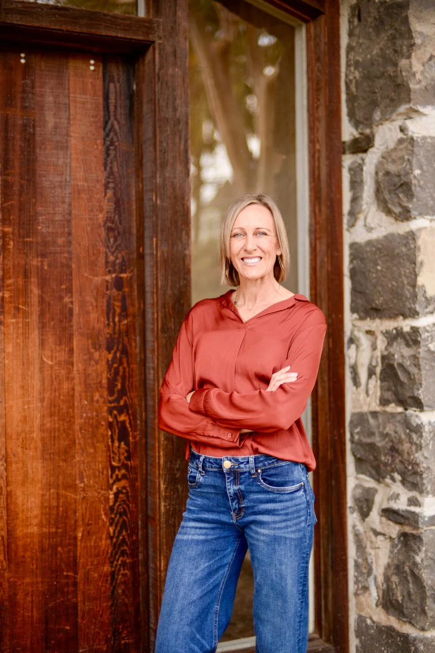 A woman marriage and family therapist in Sonoma County Healdsburg California