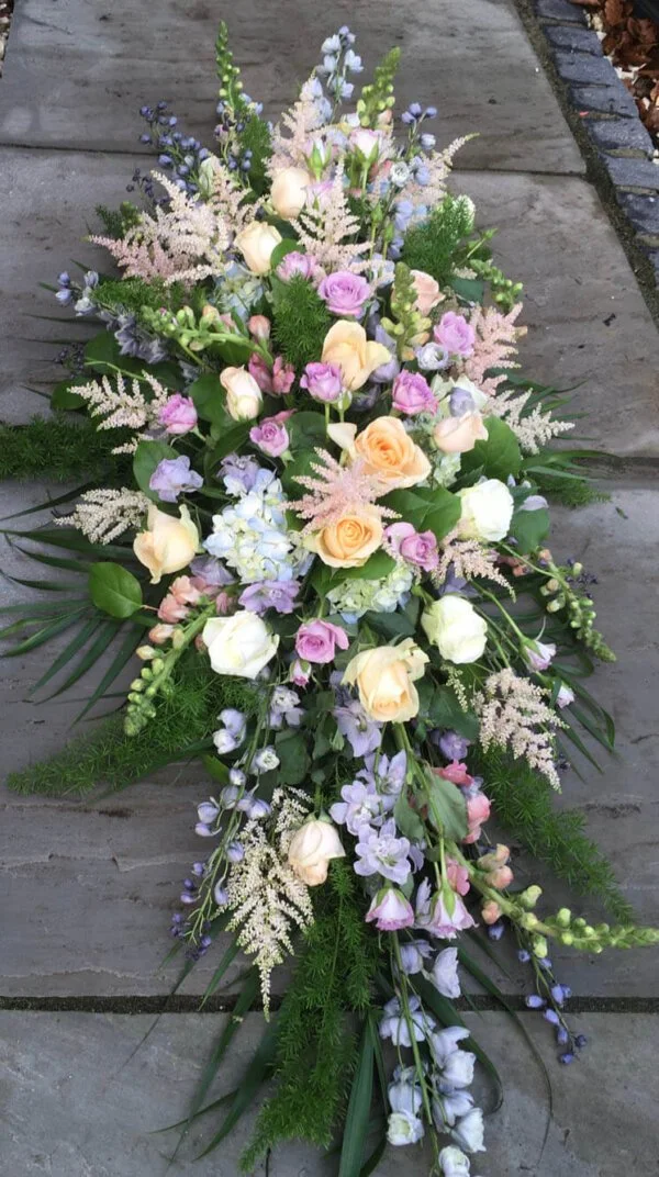 Sarah_Maylin_Flowers_Funeral_4731-600x1072.jpg