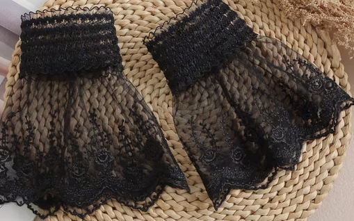 Elegant Lace Sleeve Extenders