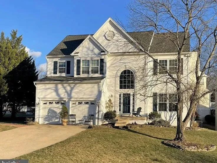 Local cash home buyers helping homeowners sell houses quickly in Vienna WV.