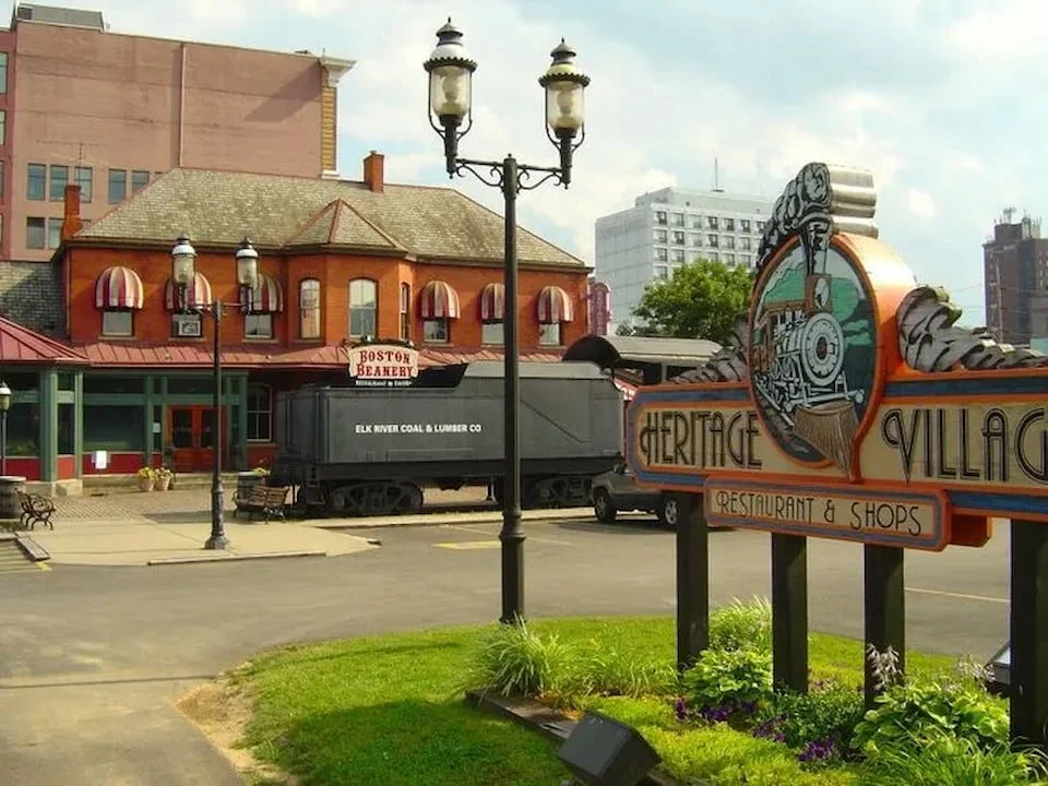 Cash home buyers helping homeowners sell houses fast in Parkersburg WV without repairs or realtor commissions.