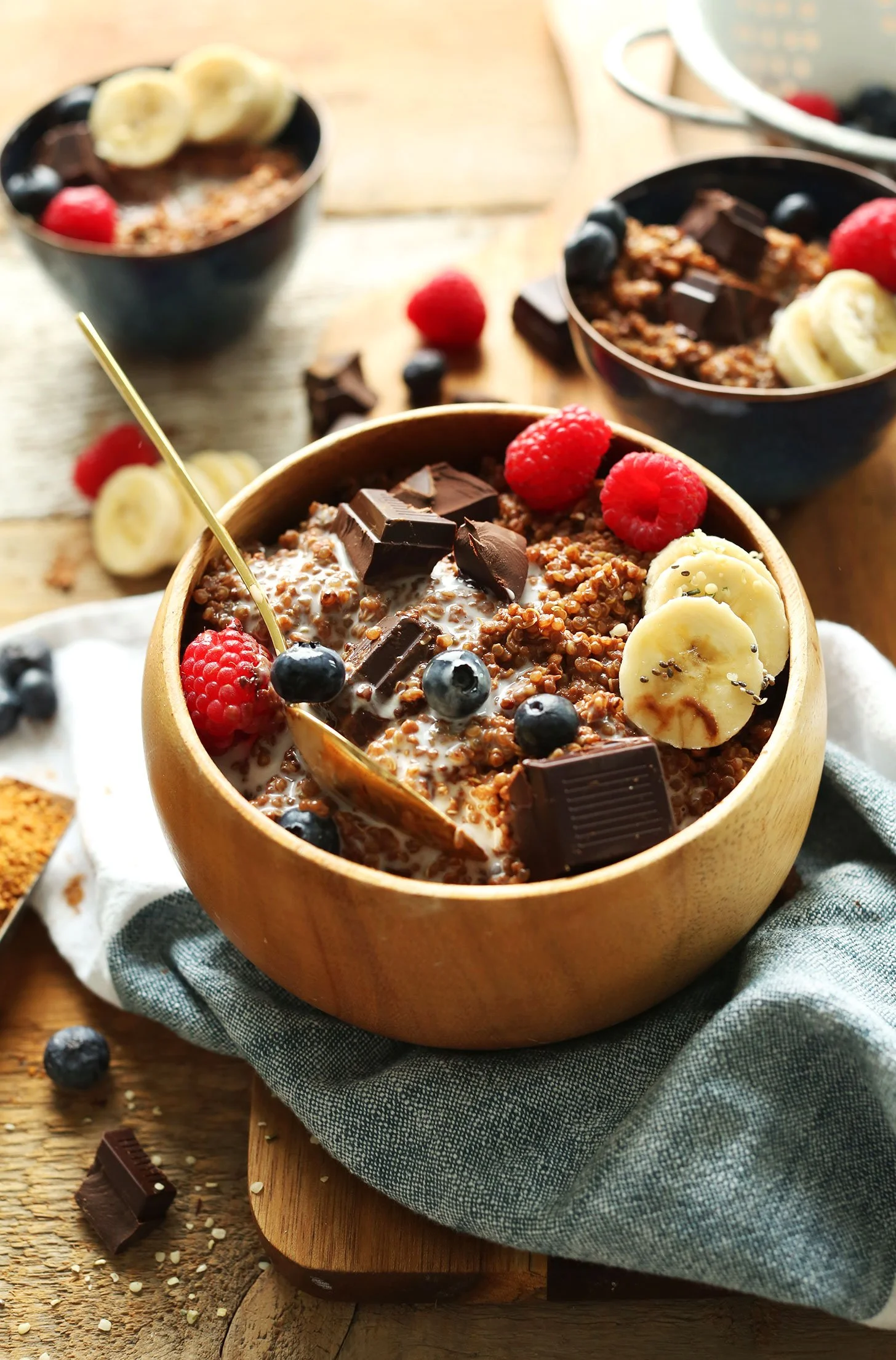 Chocolate Quinoa Breakfast Bowl