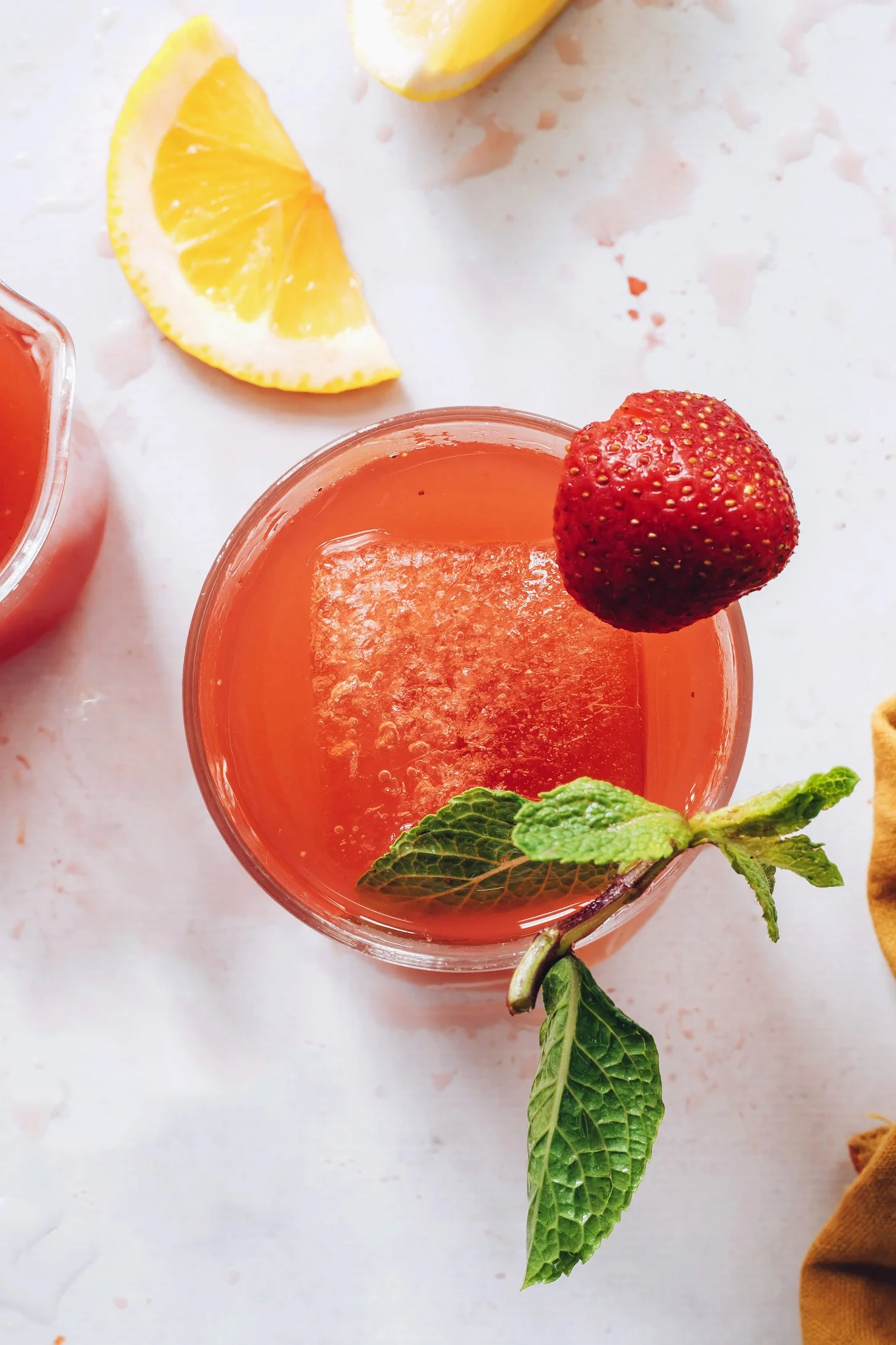 Easy Homemade Strawberry Lemonade