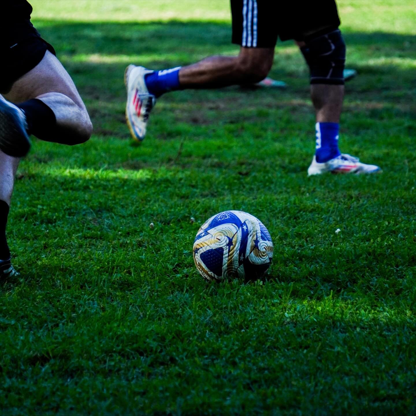 Soccer in the Park

#photographer #photography #sport #sportsphoto #soccer
