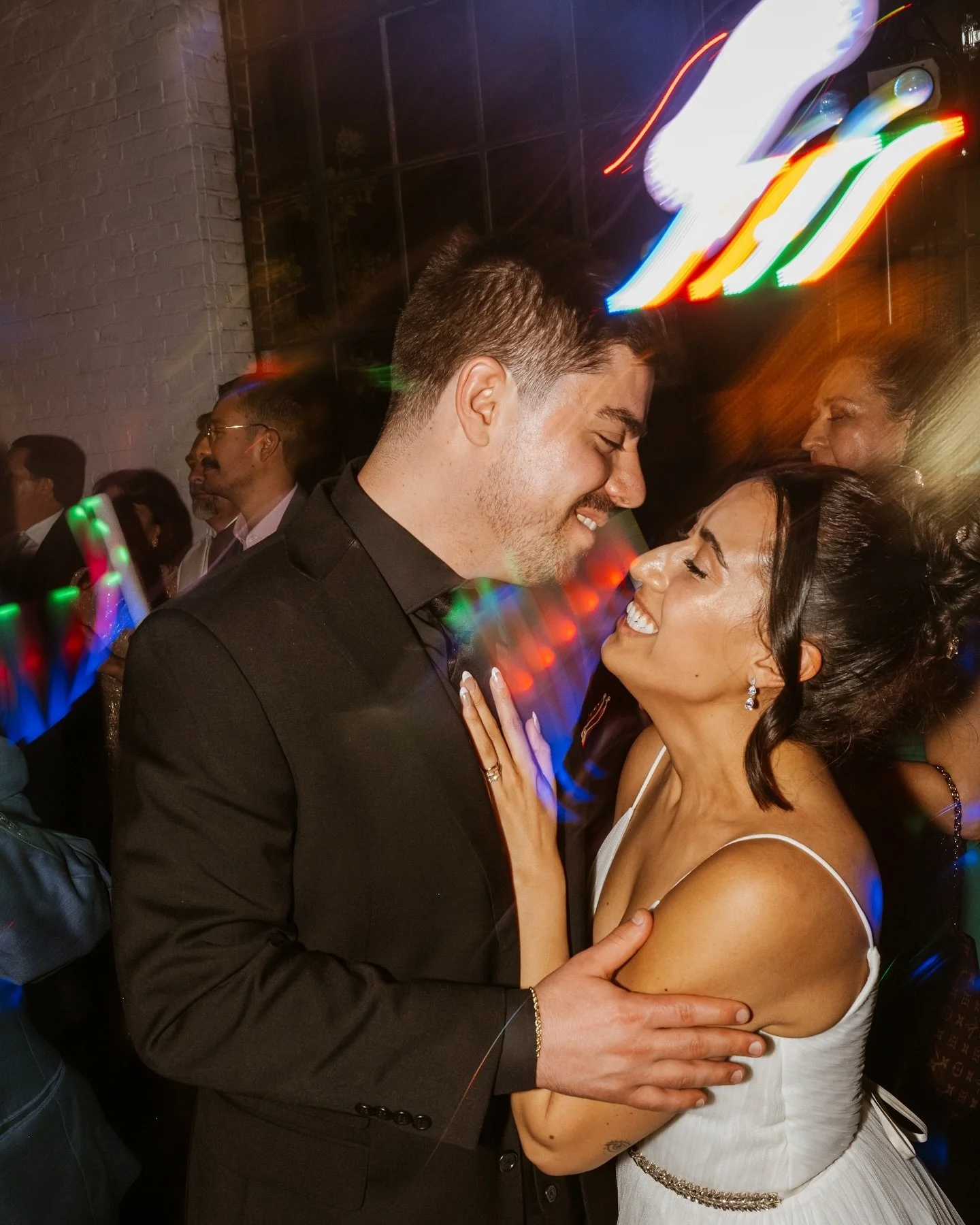 Wedding tip: if you want your guests on the dance floor, get on the dance floor! 🪩 ✨🥰

Venue @mossdenver 
Planning @ivoryoaksevents 
Photography @ashleykristinephoto 
Florist @thefreshflowermarket 
Bartending @drinkoakandolive 
Catering @rockymount