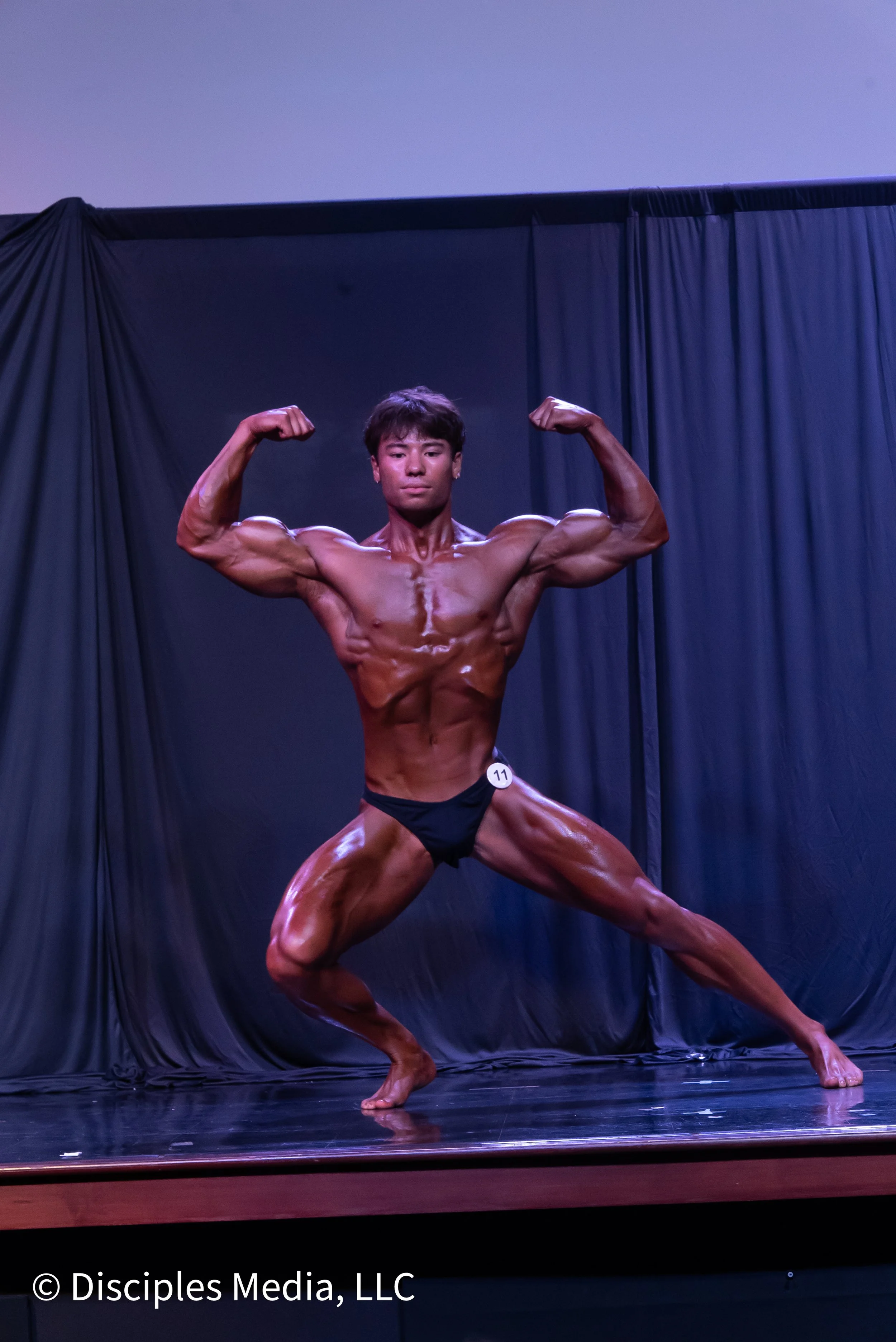 Legend #11 - Eli Siu-064.jpg