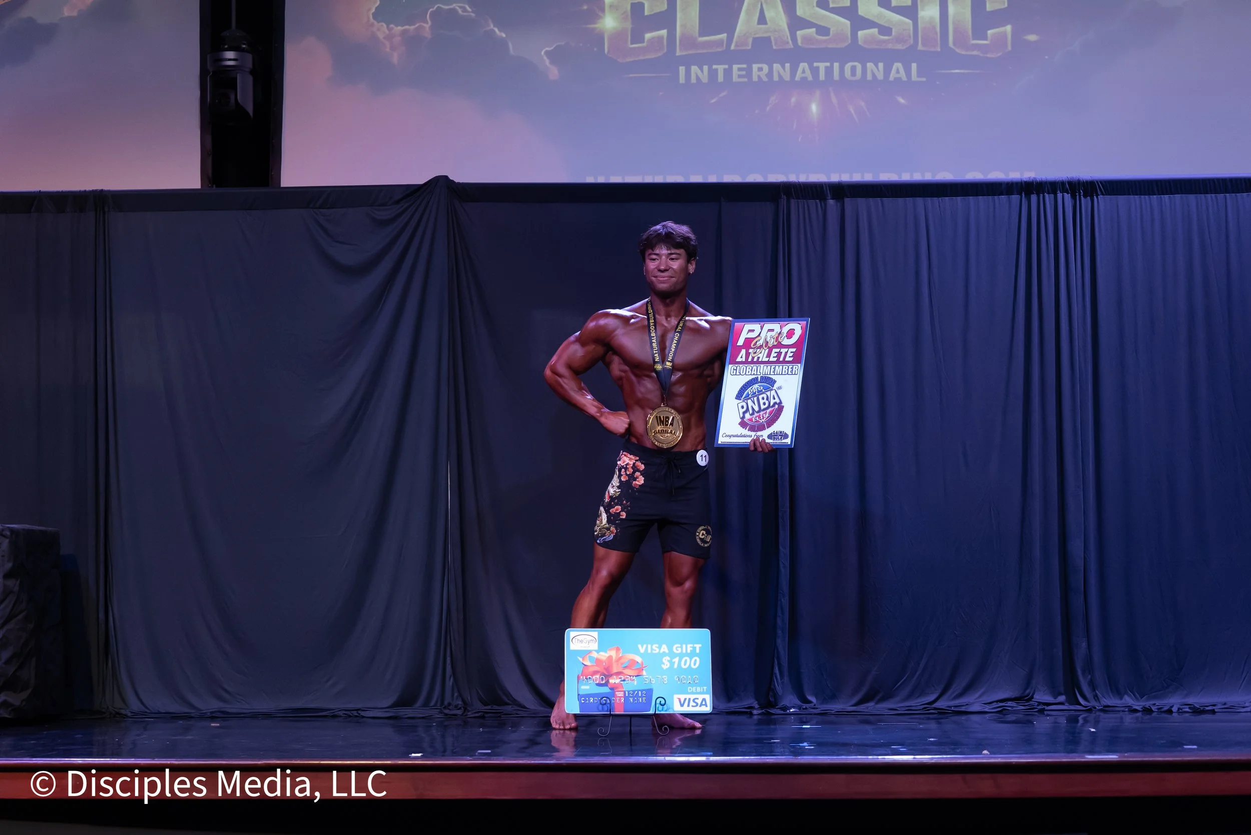 Legend #11 - Eli Siu-243.jpg