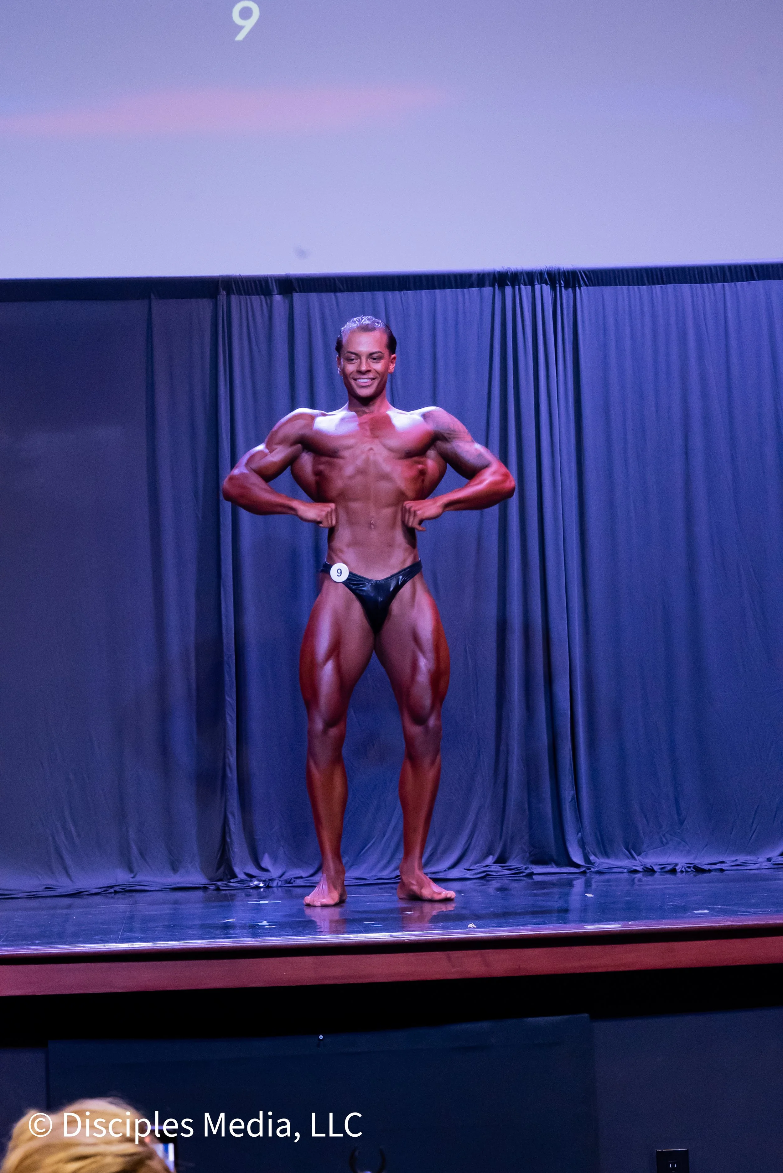 Legend #9 - DeShawn Whaler-069.jpg