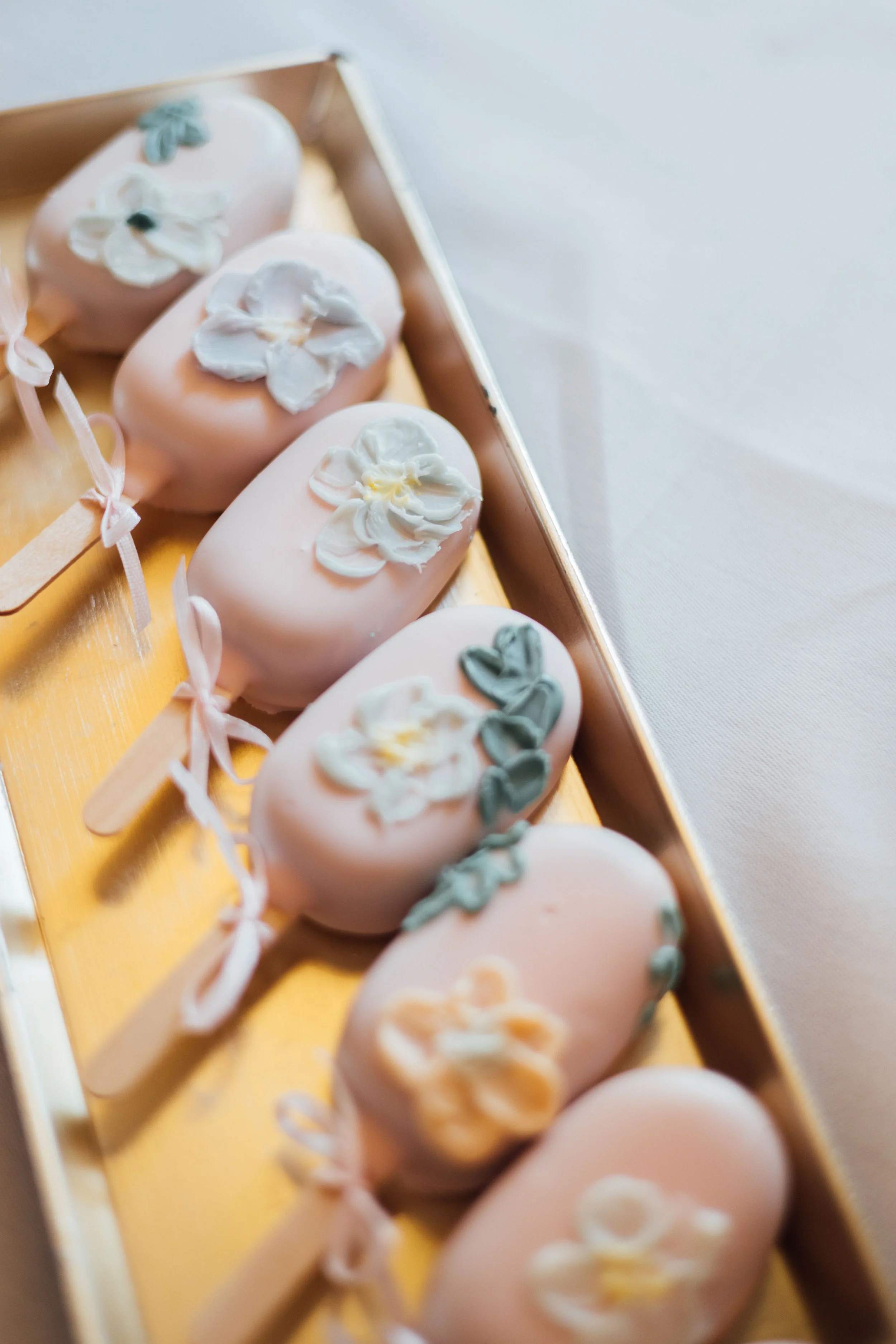 Dozen Cake Pops
