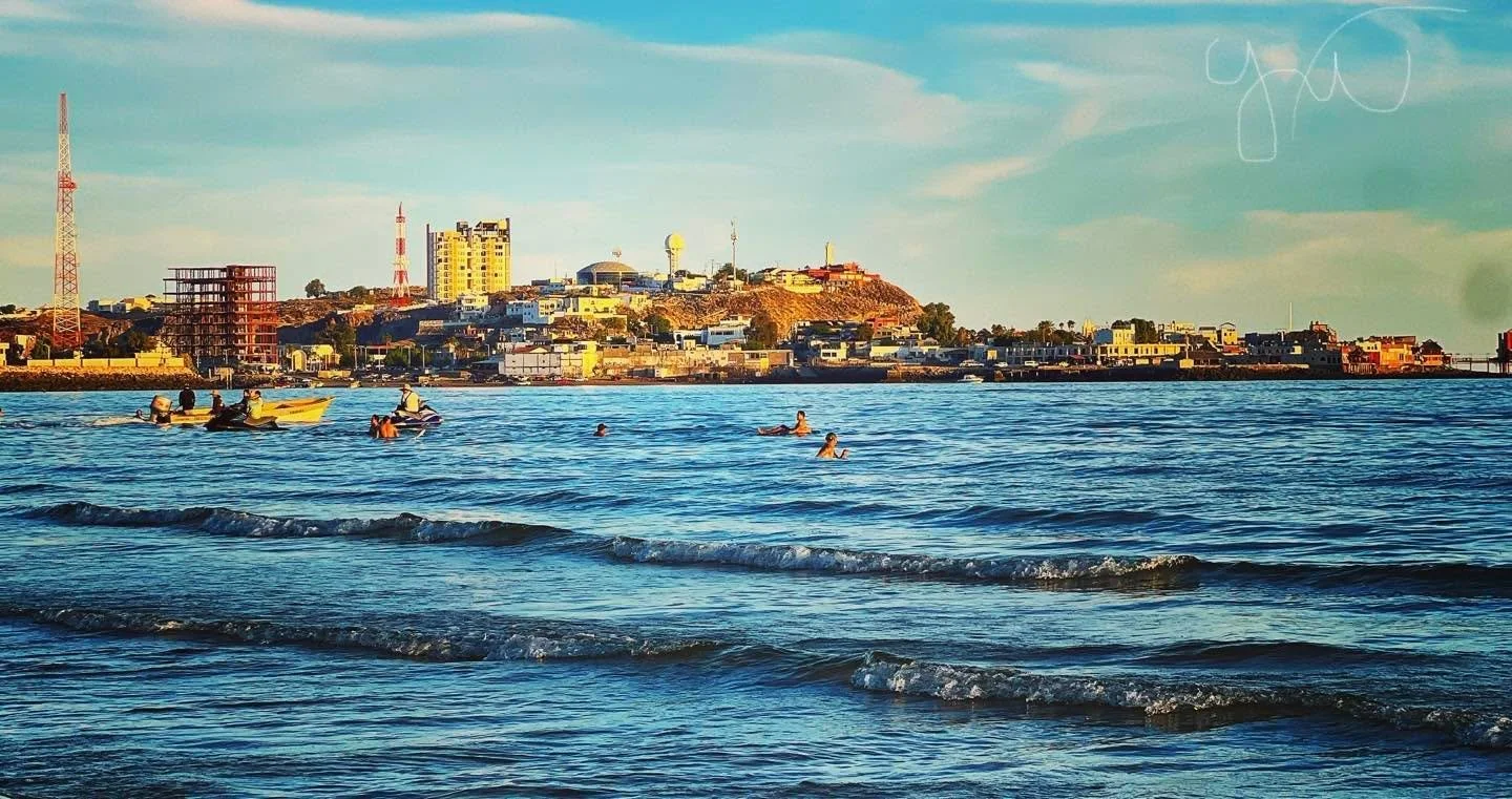 Dear God, I know that I am blessed when I see your beauty and I am able to capture nature at its best! I don&rsquo;t take my blessing for granted! Thank you!  #PuertoPenasco  while swimming in this enchanting ocean, beautiful flying fish jumped aroun