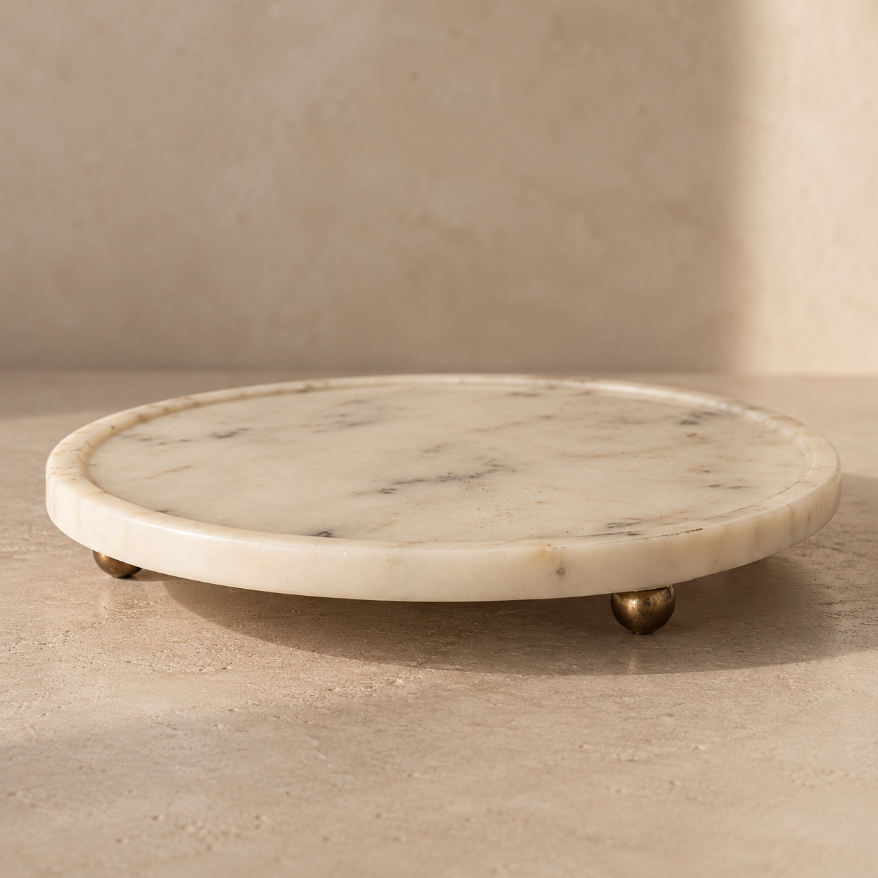 Round Marble Riser with Silver Feet