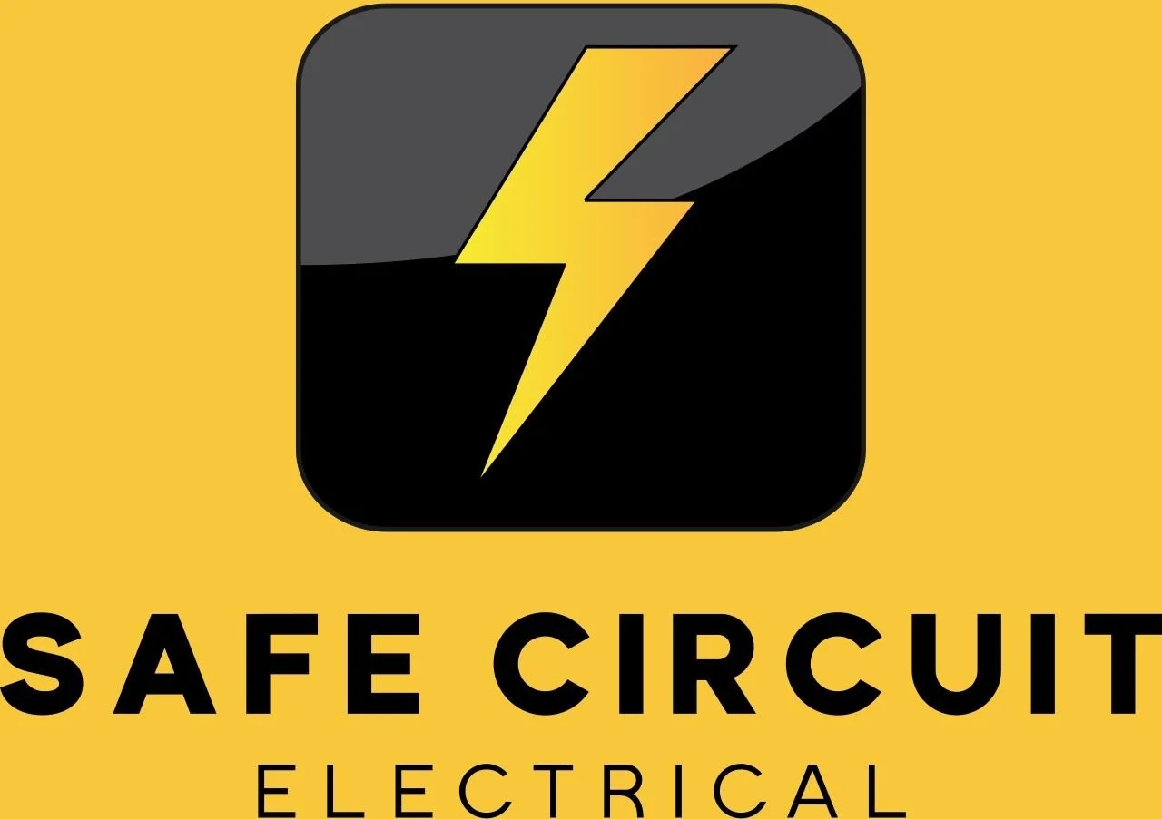 Warning label with a yellow lightning bolt symbol, and the words 'Safe Circuit Electrical' below, indicating electrical safety.
