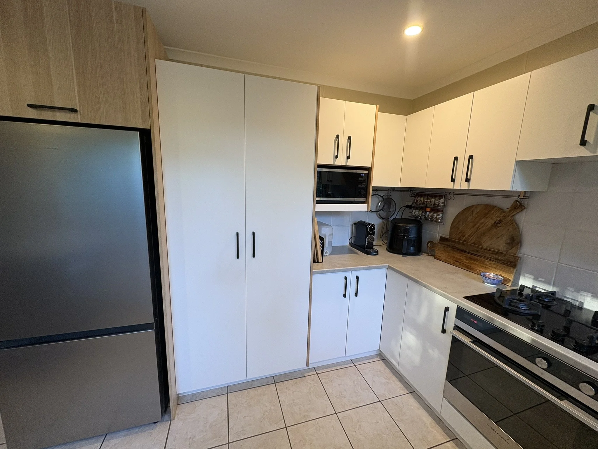 Kitchen 2.JPEG
