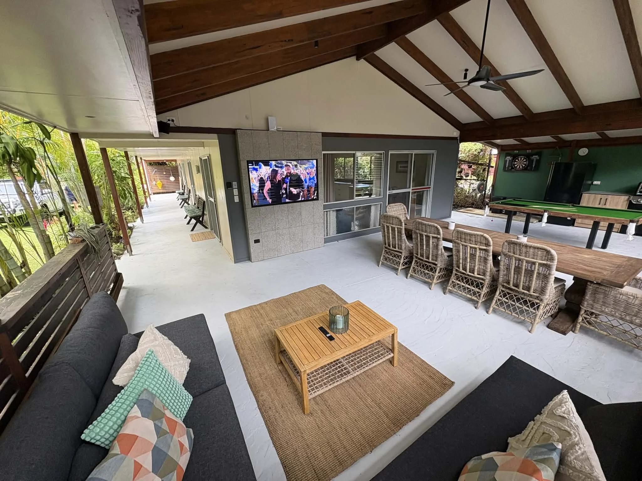 Entertainment Pic 1.jpg