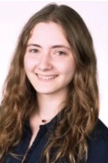 picture of Tal Neiman, member of Under the Iceberg, teens with invisible illnesses