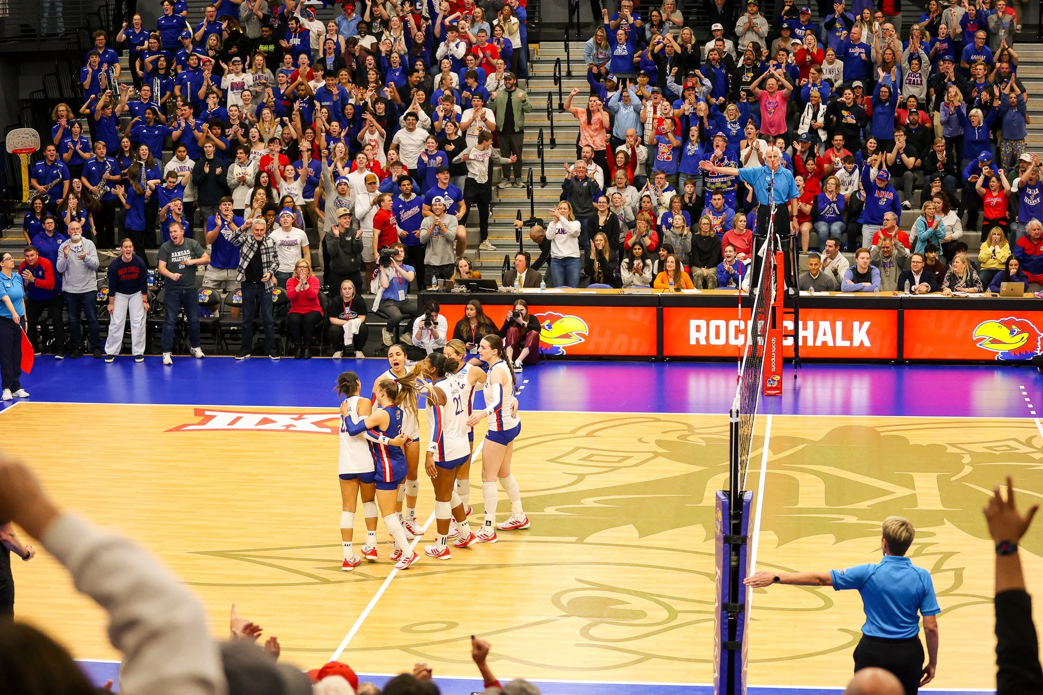20261207_KUVBvsFLORIDA-NCAAROUND32.jpg