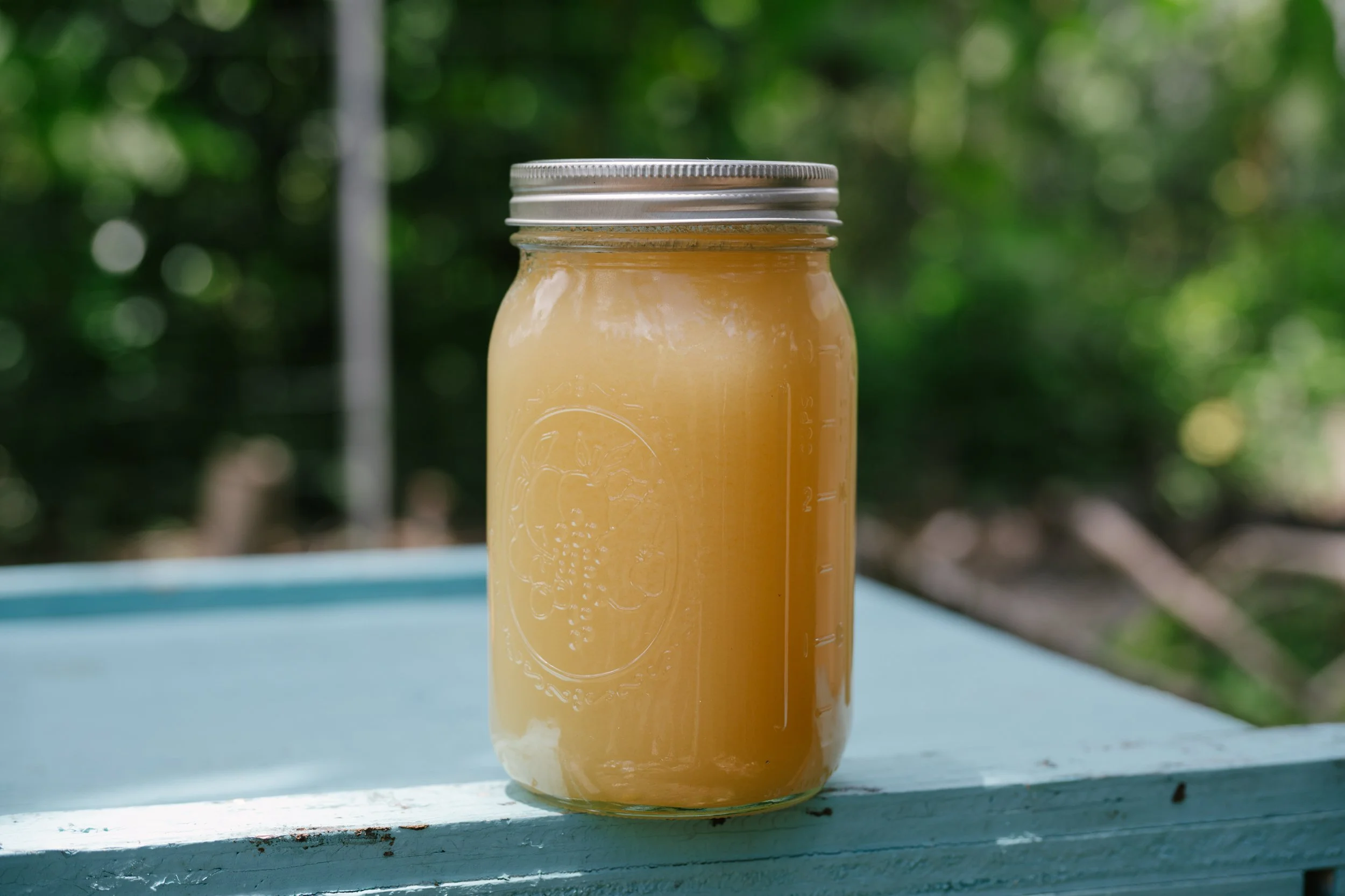 Quart of Light Honey