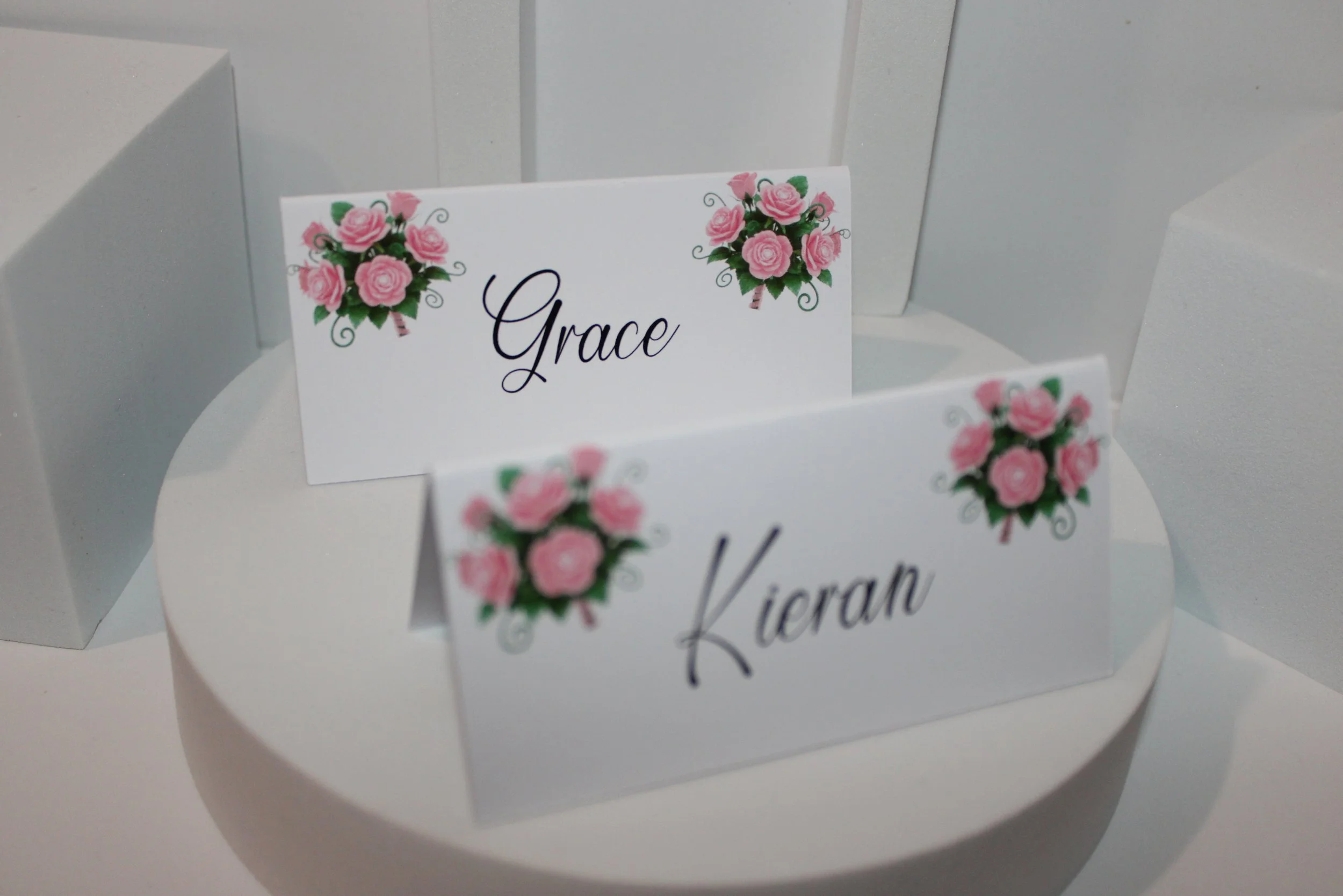 Pink Bouquet Place Cards!
Printed on white card. #0043