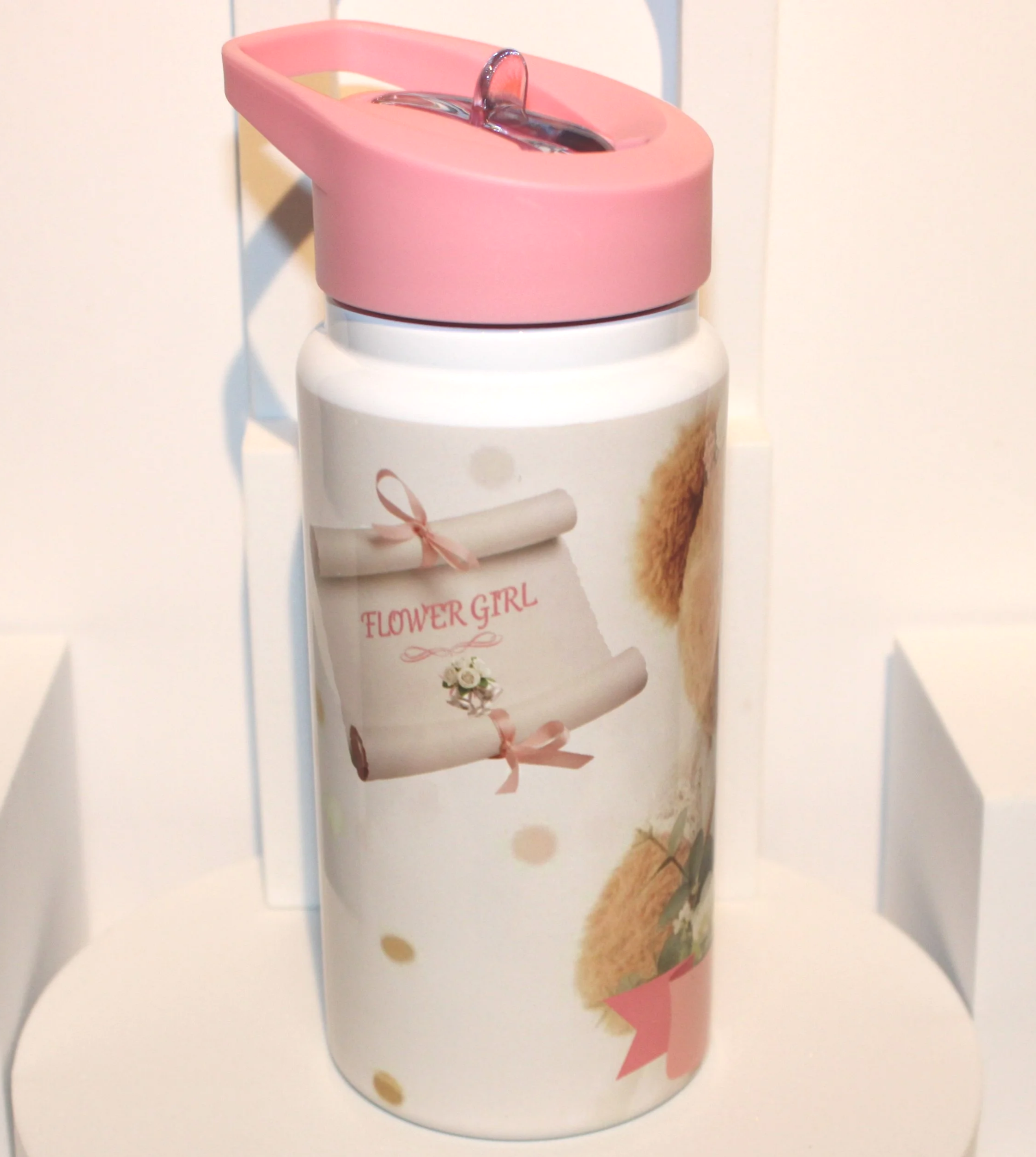 A lovely little keepsake for your flower girl.