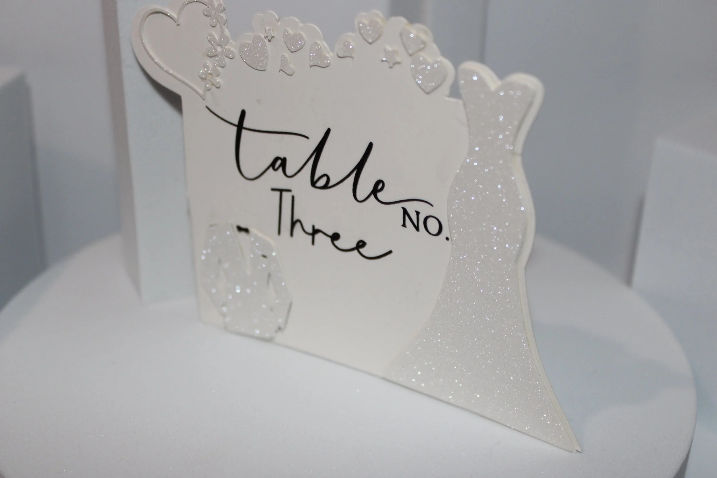 Shimmering Glitter Bride & Groom Table Numbers!

With their precise cut these cards seamlessly integrate the table number & shimmering glitter details just makes the card stand out from the crowd. They feature a sleek design perfect for your special 