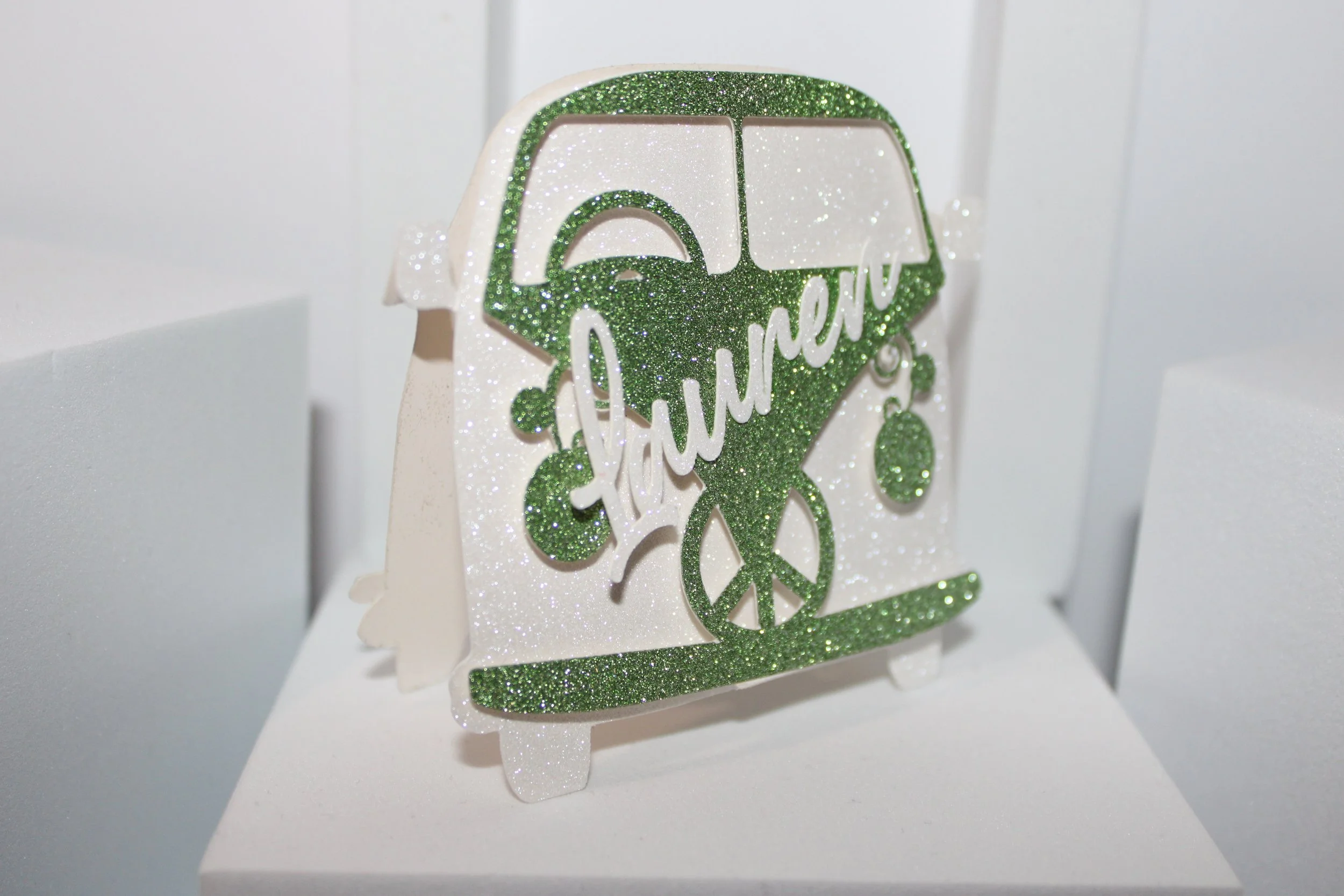Campervan Place Card!
Cut on white & green glitter card. #0030