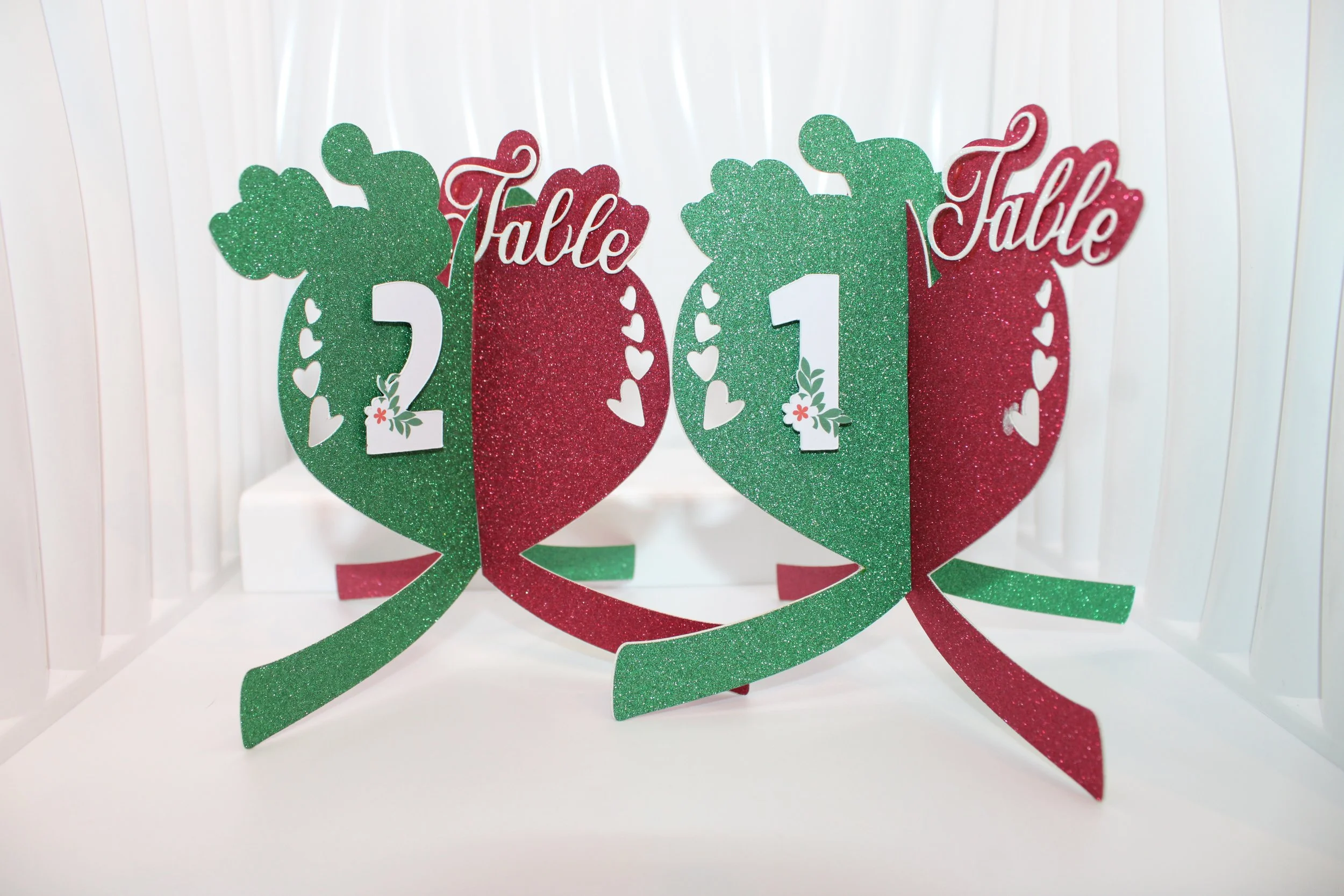 These adorable panels slot together effortlessly to create a four panel display that stand on their own. They add that perfect touch of charm & creativity.