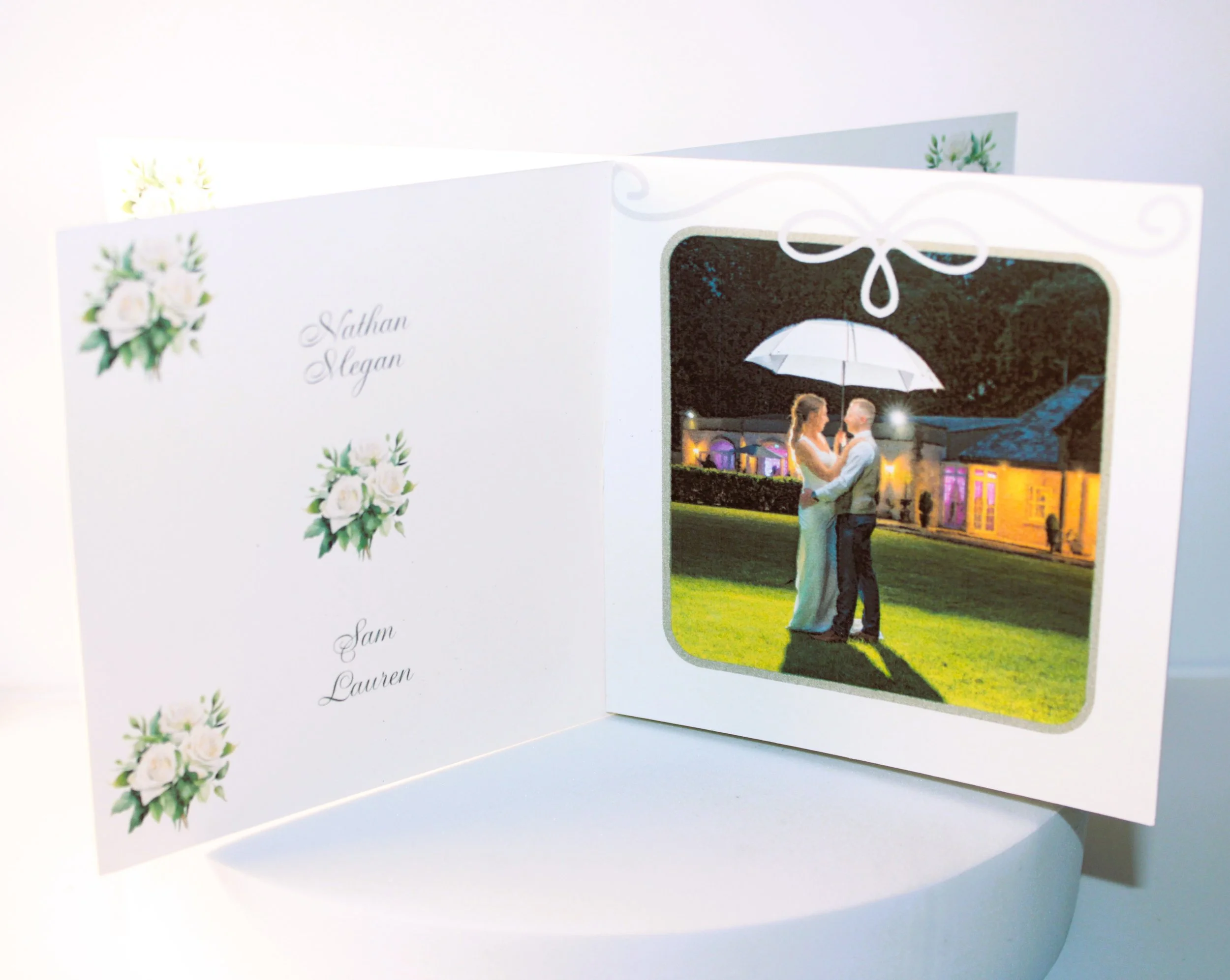 Four panel photo table number!

Featuring four panels this table decoration is the perfect way to organise your guests. The panels contain a photo of the happy couple, guests names, table number & a fourth panel for perhaps adding a touch of fun to y