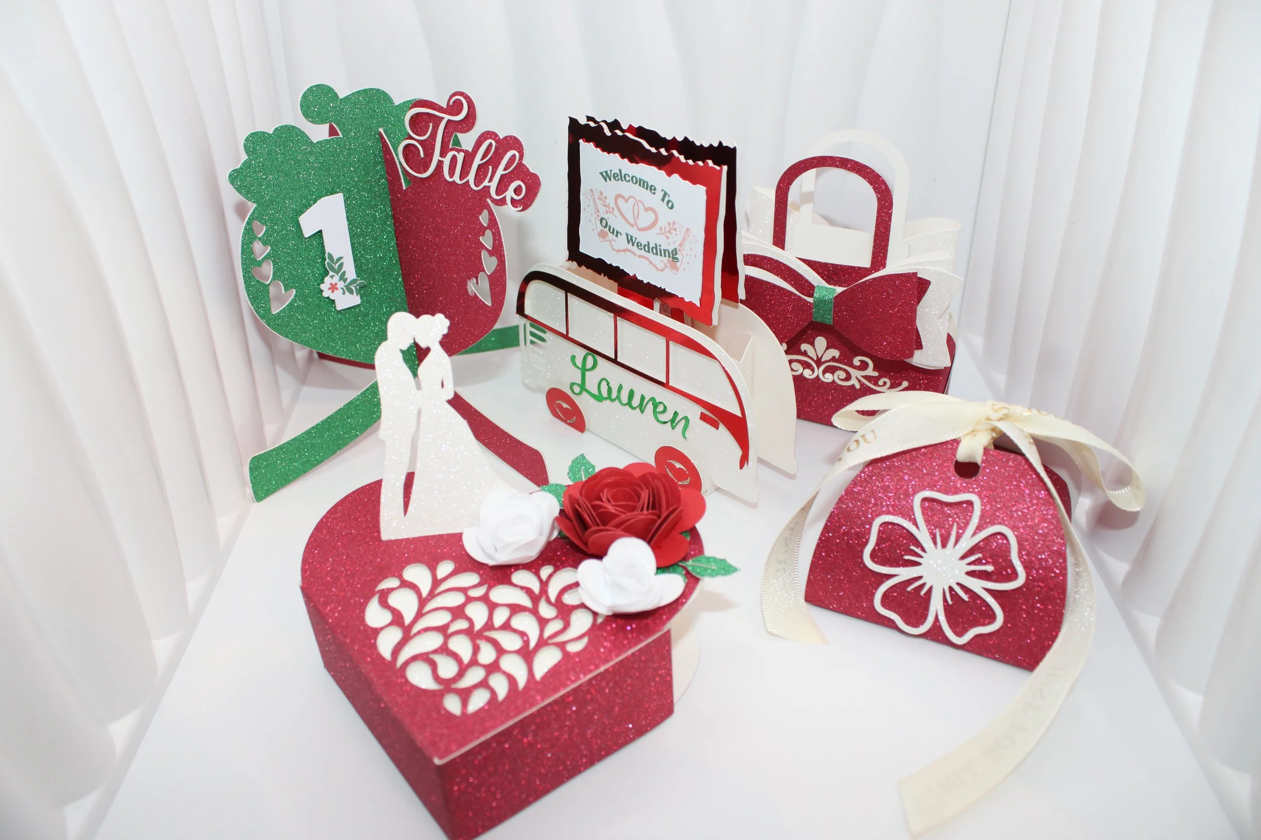 Choose your colour options (Only available for glitter card projects). 