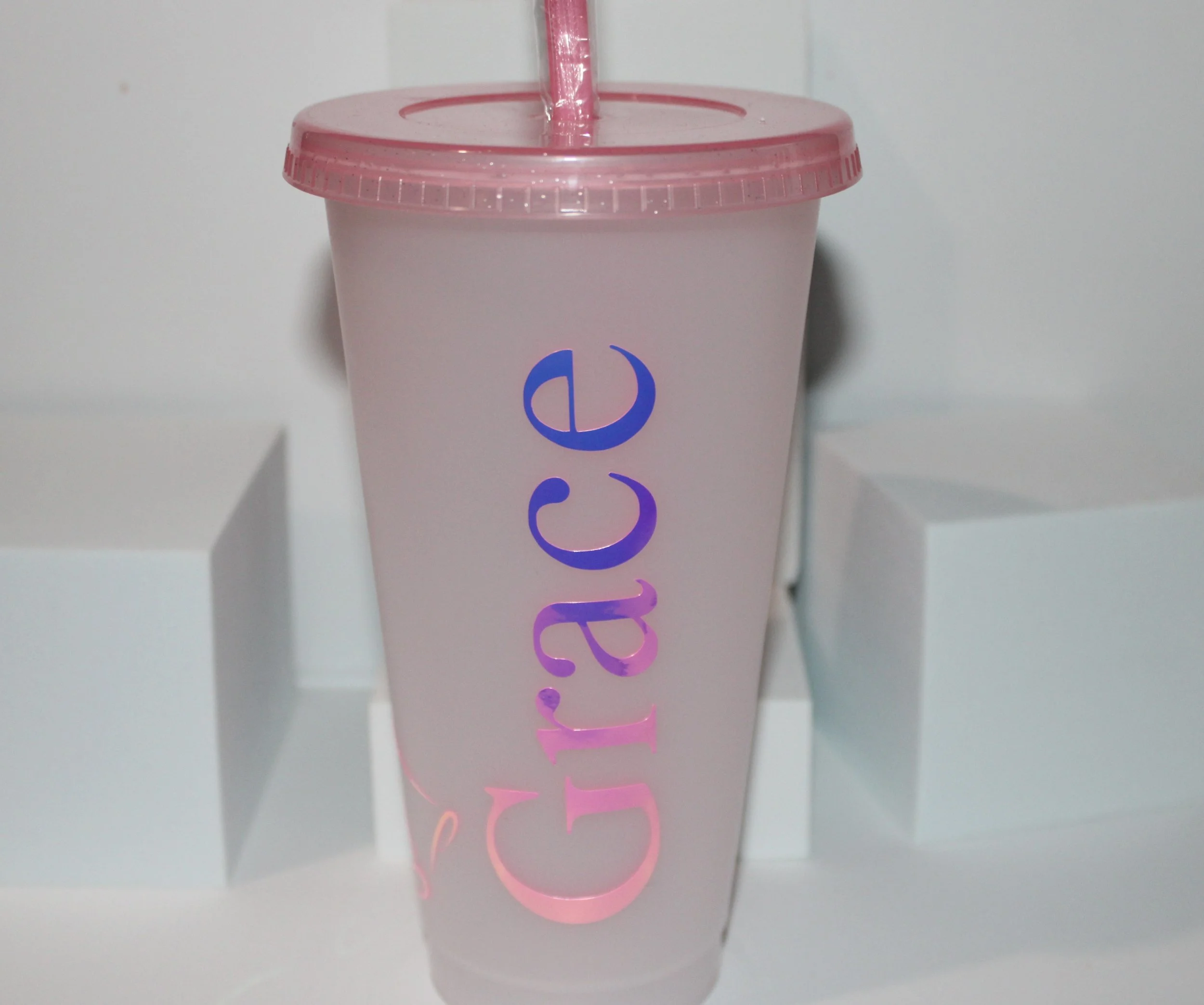 Personalised Tumblers!
A must have for any hen party, with a capacity of 24 oz, you can fill up & enjoy the partying.

the designs on the front are a fun & lovely way to show your support for the bride to be,

 Lid colours may vary.
 #00255