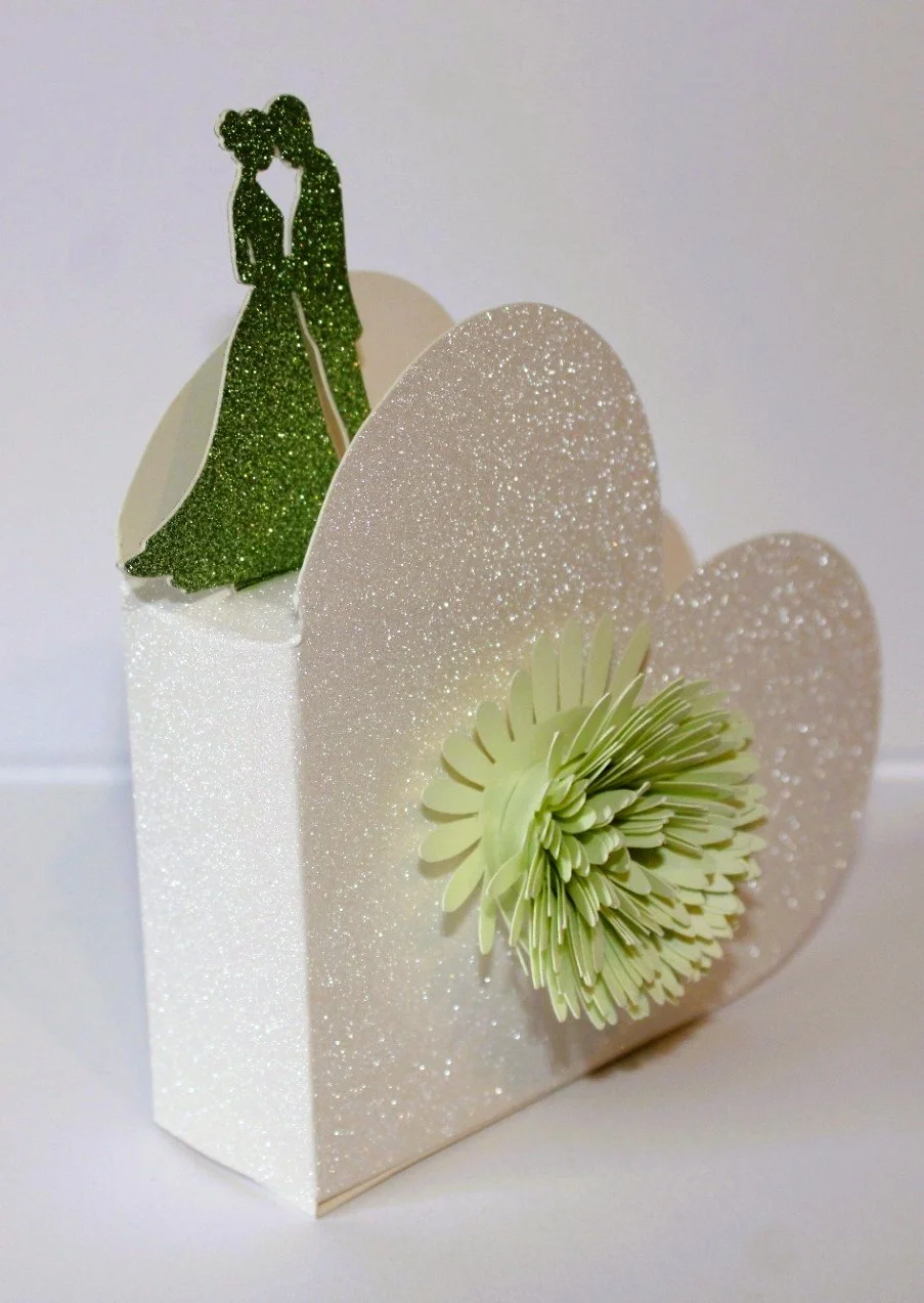 Heart Shaped Favour Box!