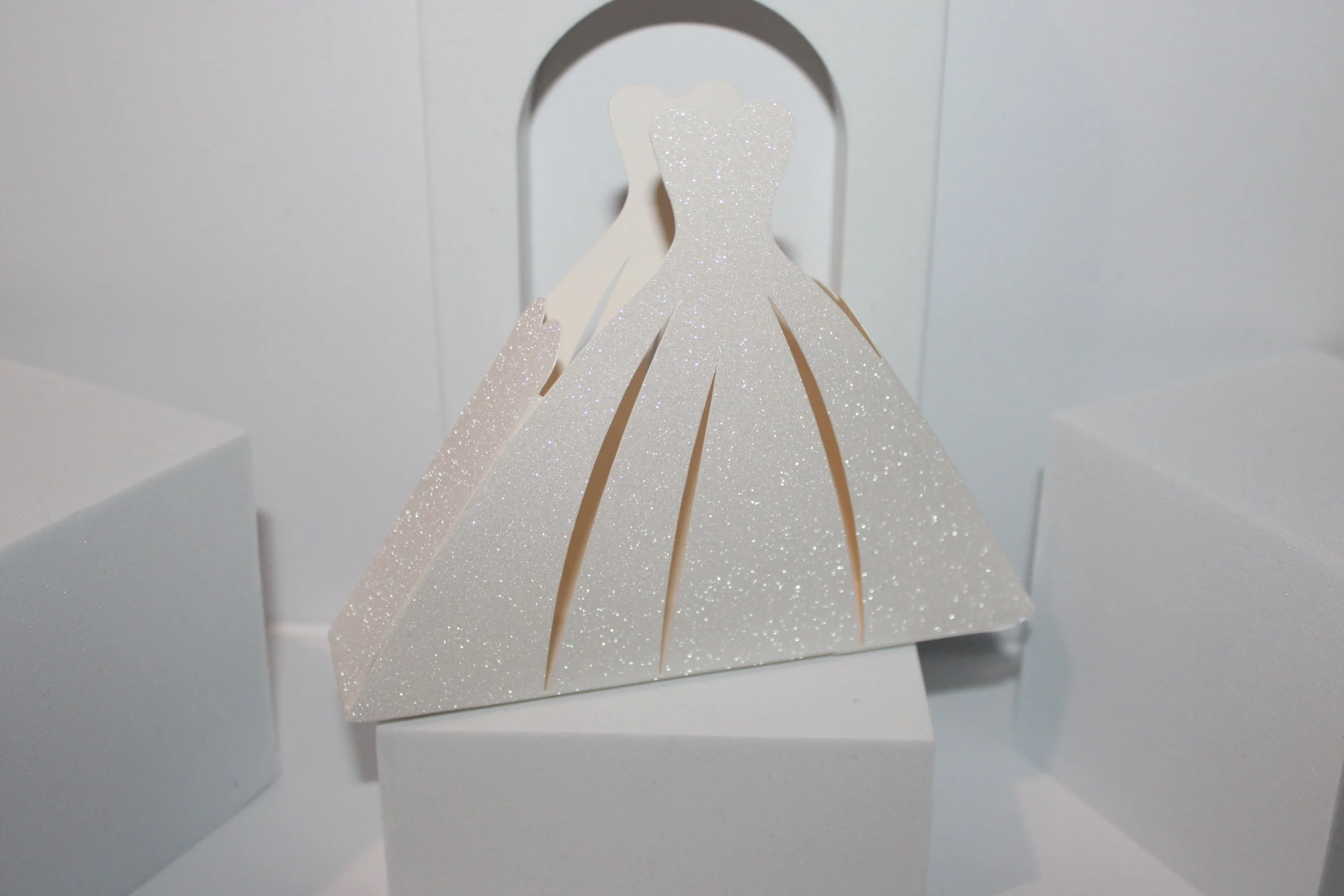 Wedding dress favour box!
This box has been exquisitely designed & cut into the shape of a stunning wedding dress. #0074

