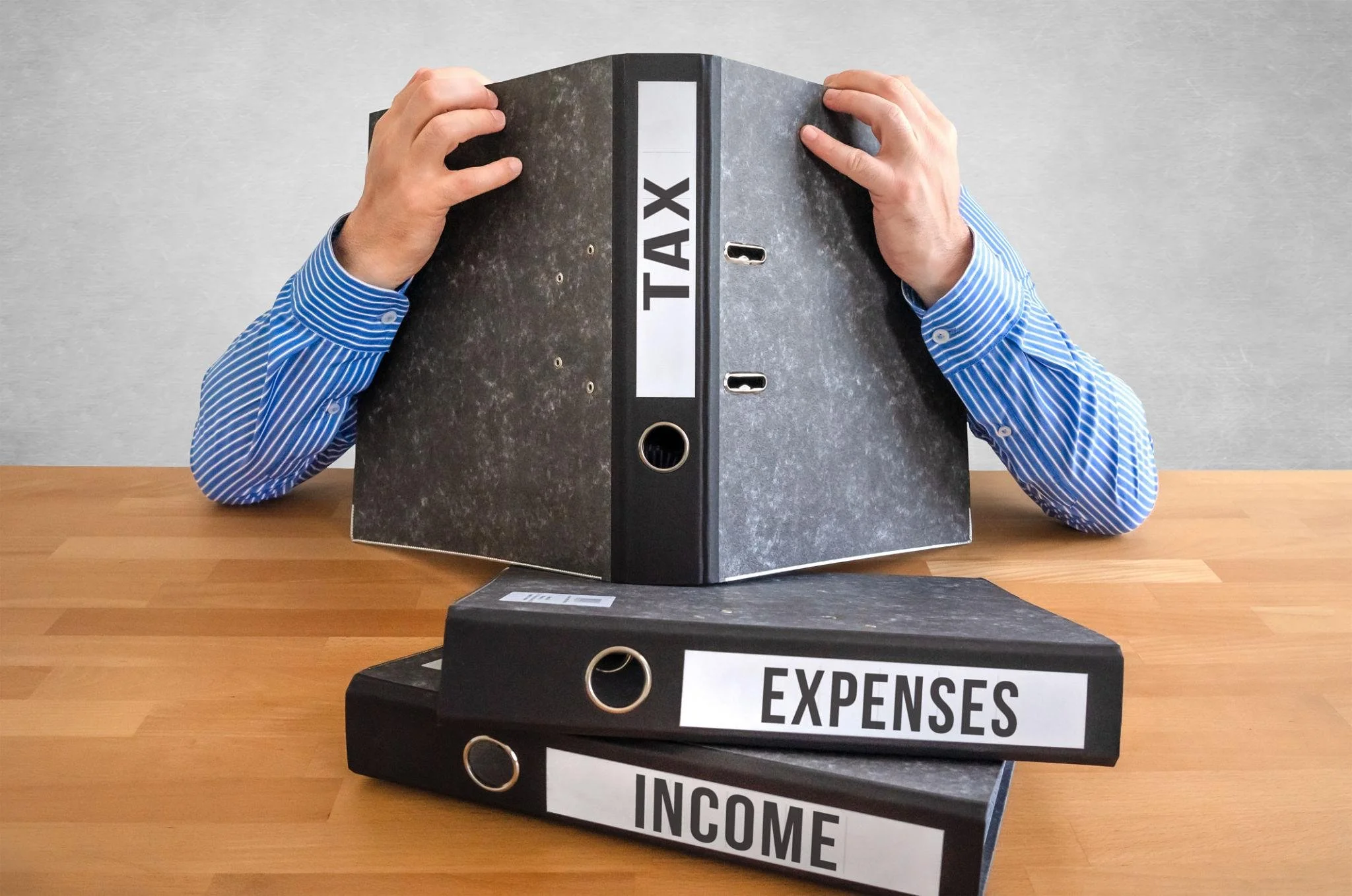 Why Enrolled Agents Need Bookkeeping Support—Especially During Tax Season
