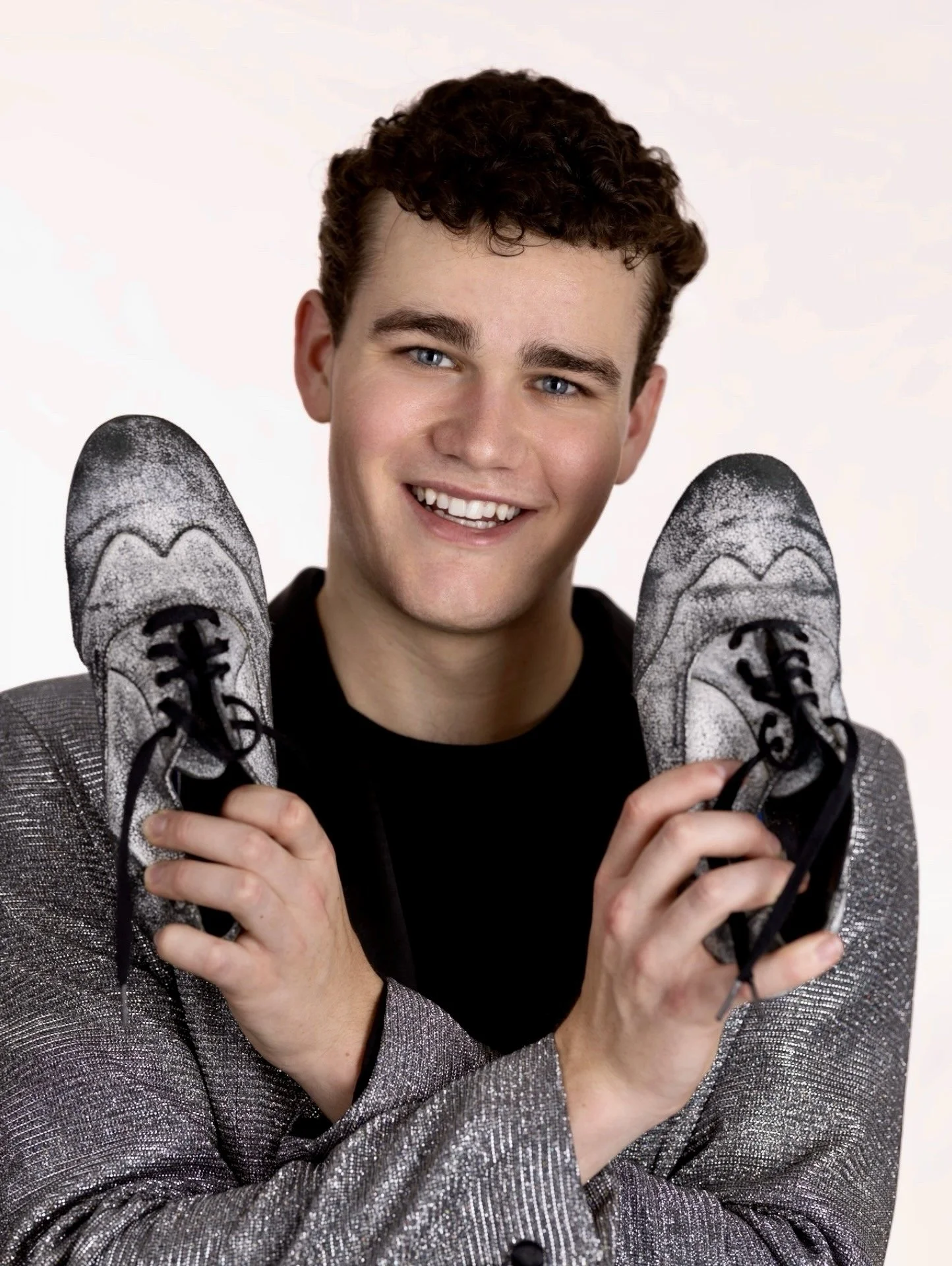 Kai Taylor - Headshot.jpg