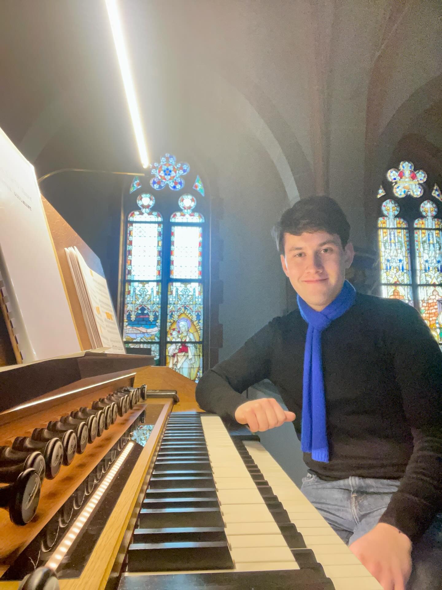 Concert tomorrow at 19.00 in St Franziskus Hochdahl!

Wonderful organ by Sonreck/Seifert with a French touch. #hochdahl #organ #organist #orgel #organconcert