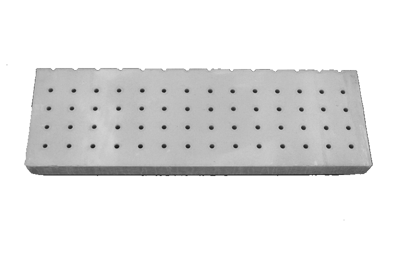 Lochplatten für Mutterschweine / dalles à trous pour truies