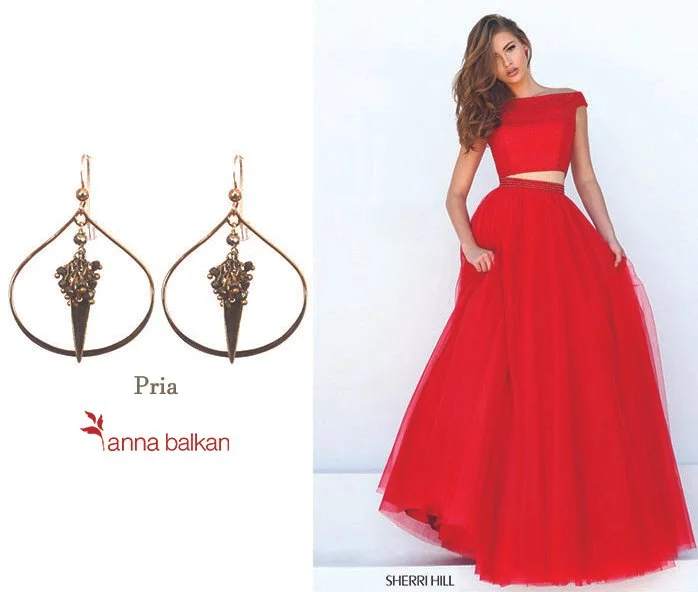 Red with Earring 1.jpg